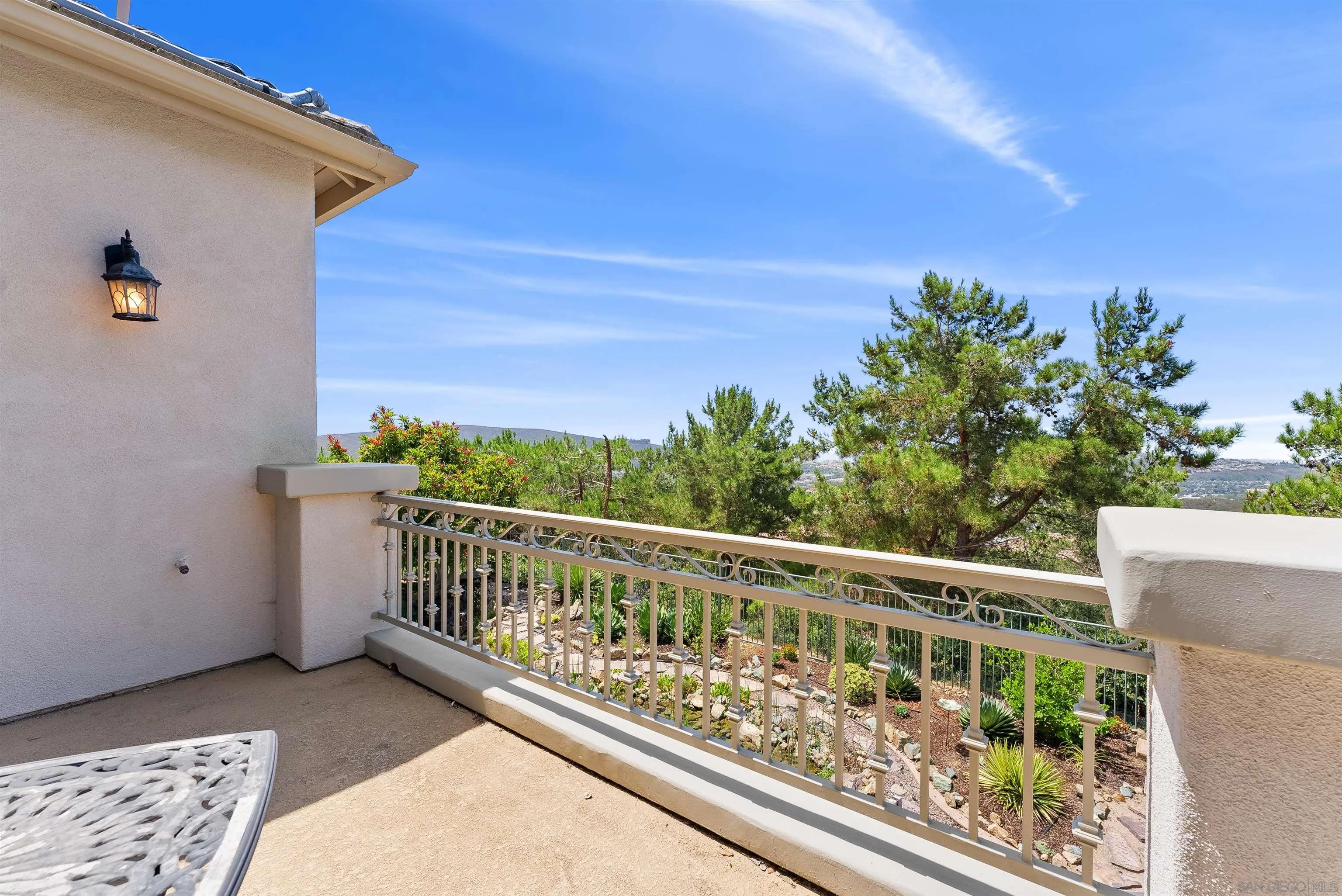 https://cdn.realtyfeed.com/cdn/127/250037053/4d4d1d23c4923bb91c9054faafb76907.webp