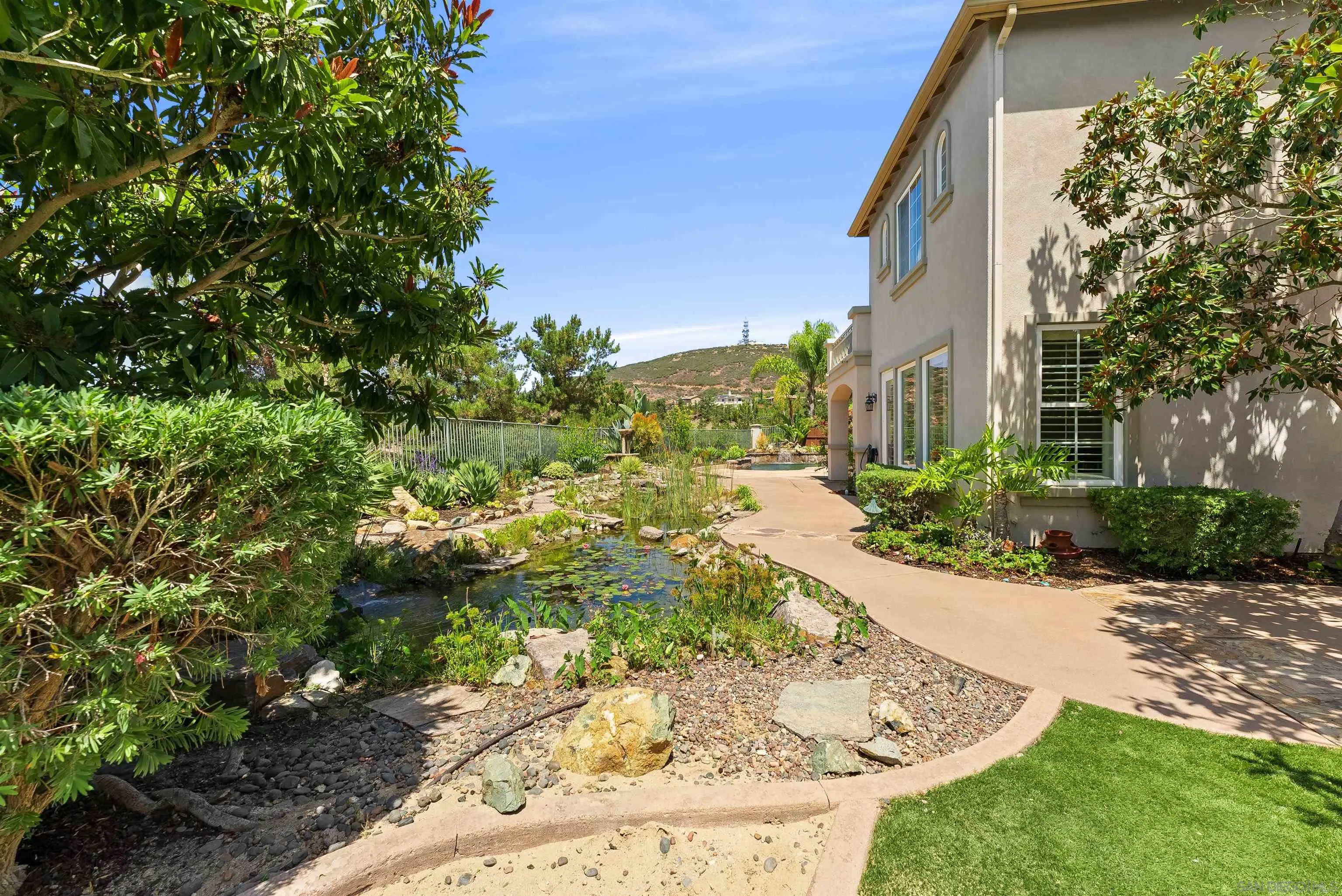 https://cdn.realtyfeed.com/cdn/127/250037053/b1f04ab0c5742317c5def6156e5be0c8.webp