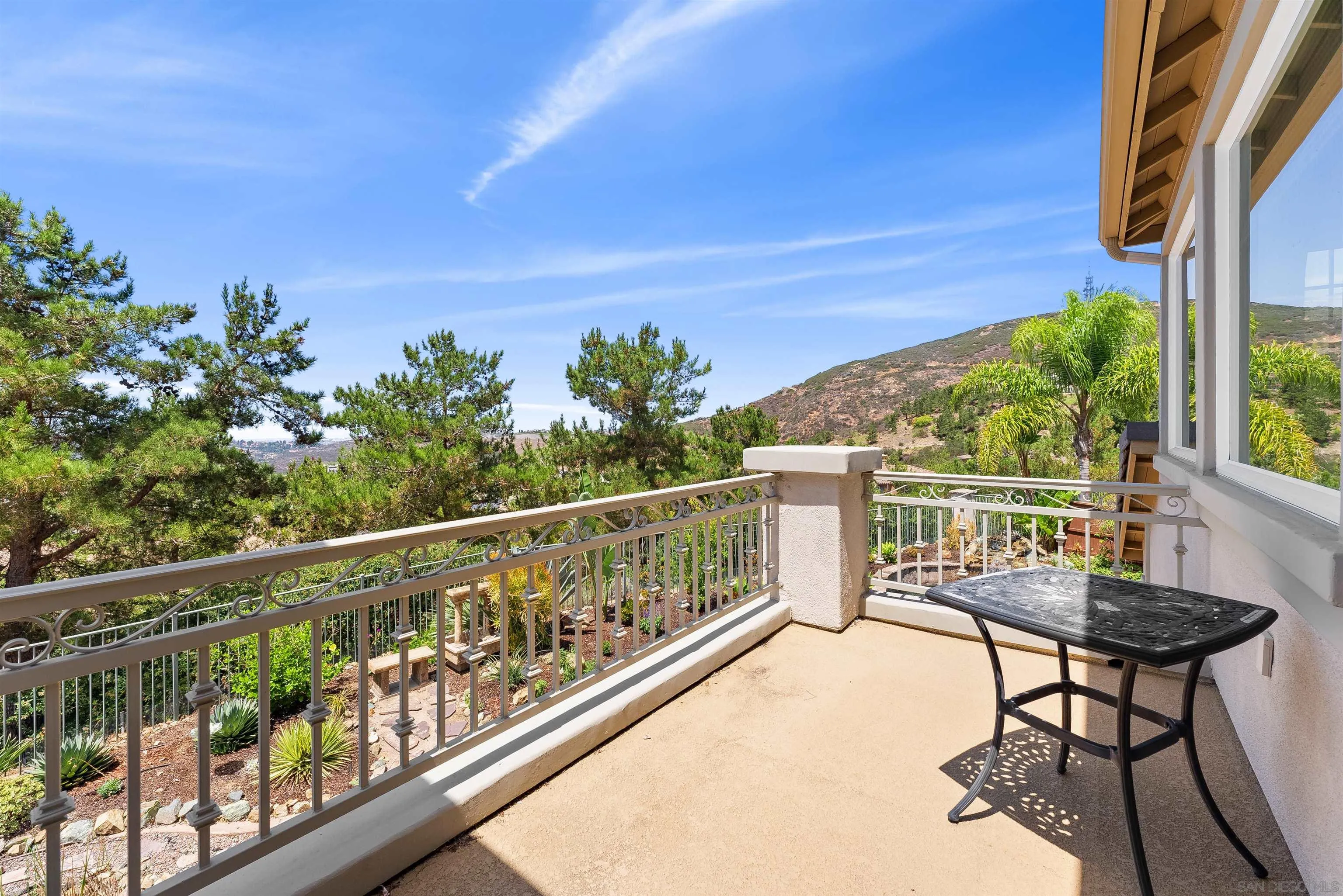 https://cdn.realtyfeed.com/cdn/127/250037053/e0190b3209ae2bf1f4e44005ca99a54d.webp