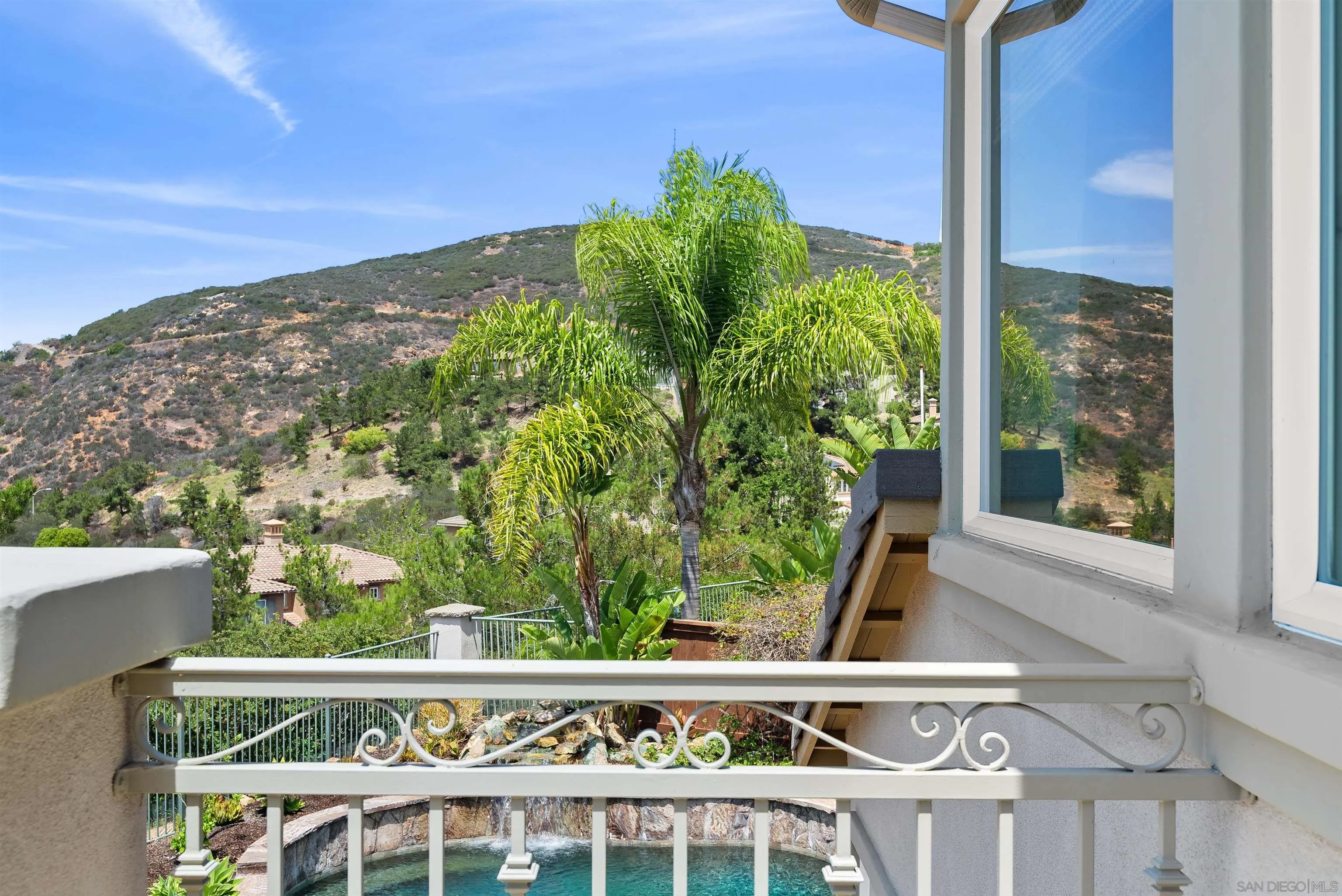 https://cdn.realtyfeed.com/cdn/127/250037053/f9c3b45f4f26d26f9c7de99b1764e430.webp