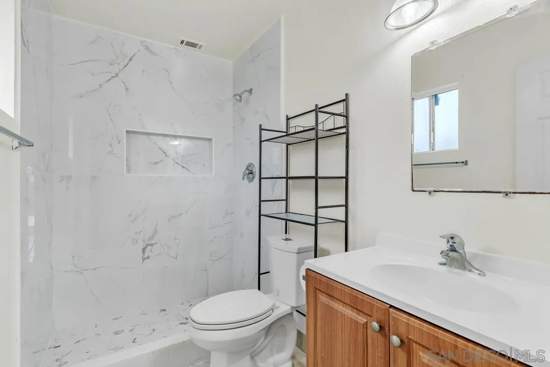 https://cdn.realtyfeed.com/cdn/127/250037056/b93cce4e7fe1562ba780d1ec727e592a.webp