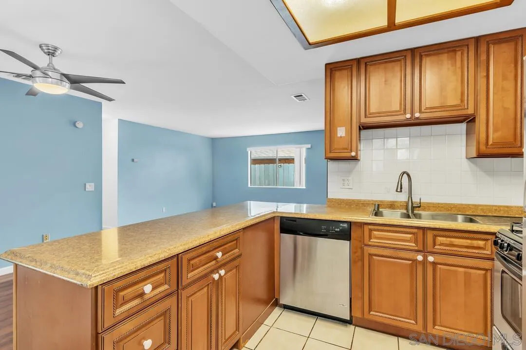 https://cdn.realtyfeed.com/cdn/127/250037056/f7a7788d6cb0d52f2206f33f9cbe2790.webp