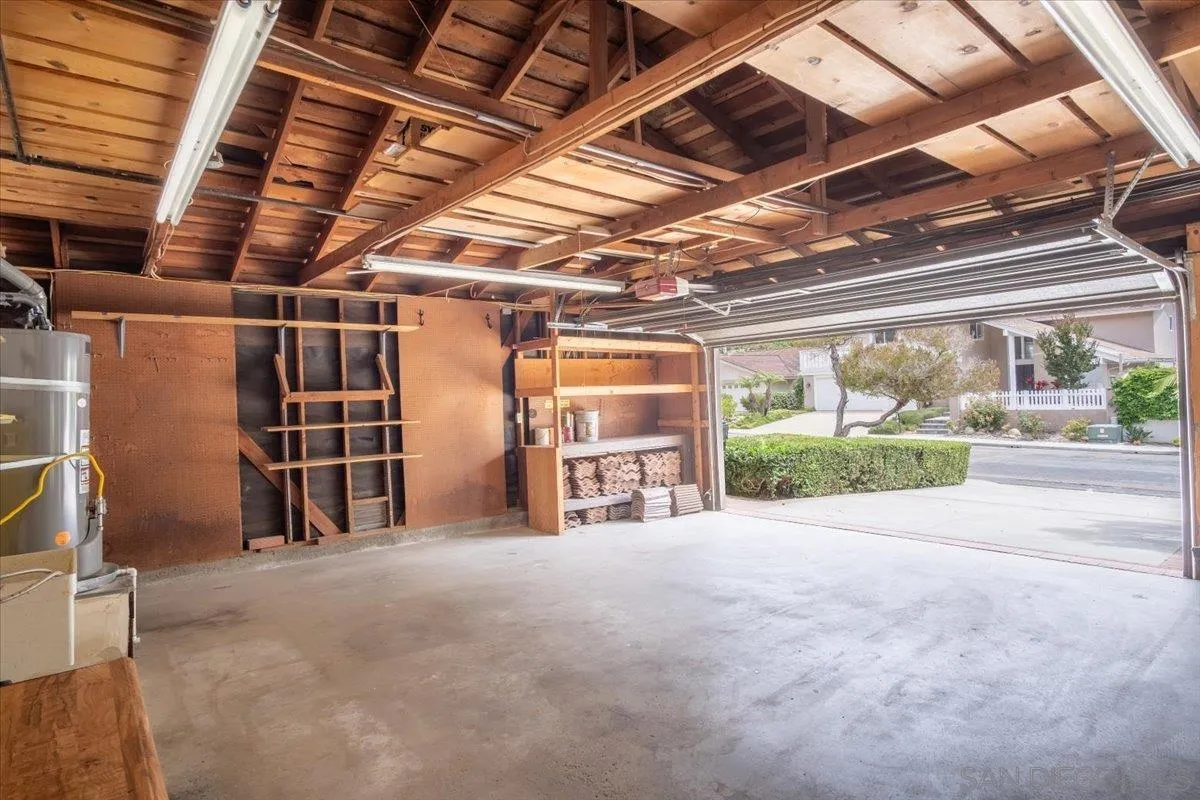 https://cdn.realtyfeed.com/cdn/127/250037057/30ee26bf45f48b5fa5062bfb6e765fa7.webp