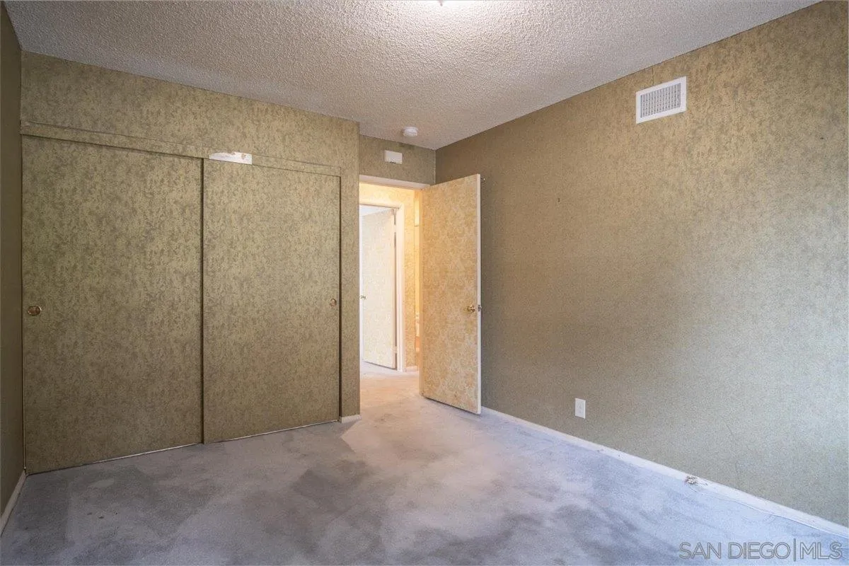 https://cdn.realtyfeed.com/cdn/127/250037057/35805223879956d73fc67d2fb93c17d3.webp