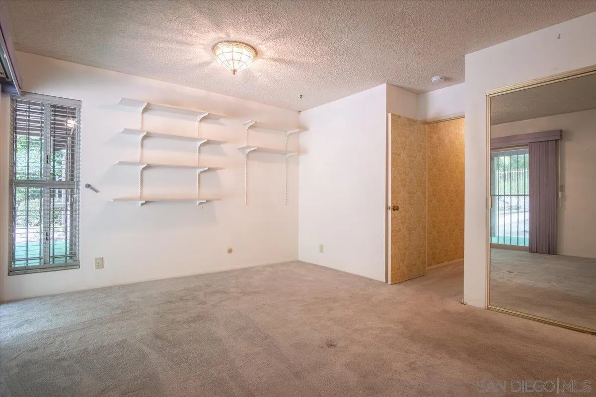 https://cdn.realtyfeed.com/cdn/127/250037057/47fd8a94e66cba59f6e3983550973700.webp