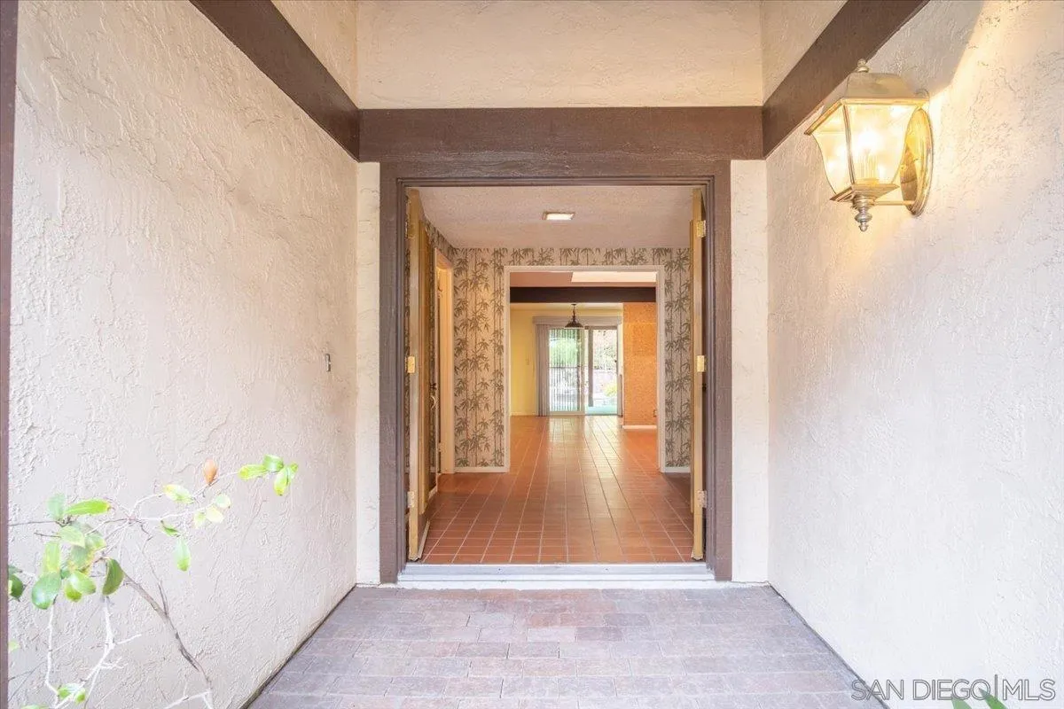 https://cdn.realtyfeed.com/cdn/127/250037057/54ba80447e8749f6443186c28c49f517.webp
