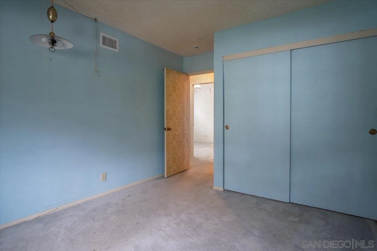 https://cdn.realtyfeed.com/cdn/127/250037057/a1c99e688de1e7566f794158f129f194.webp