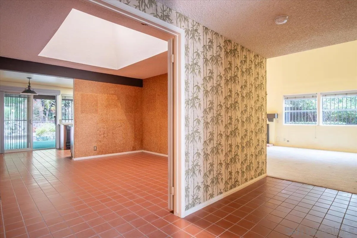 https://cdn.realtyfeed.com/cdn/127/250037057/aae597374a77746274229a644746a0d3.webp