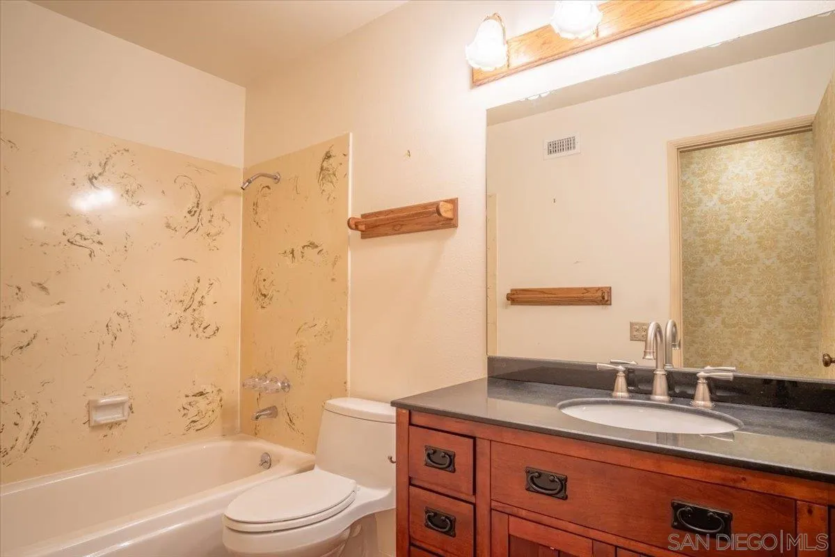 https://cdn.realtyfeed.com/cdn/127/250037057/b184cd7dd2b7358a006558a6d1c90b39.webp