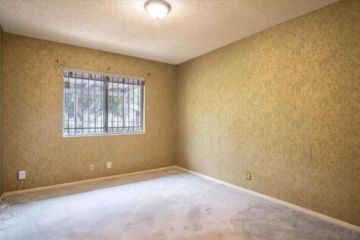 https://cdn.realtyfeed.com/cdn/127/250037057/b7a7c8b66a9f47b295fd030c7d189ffa.webp
