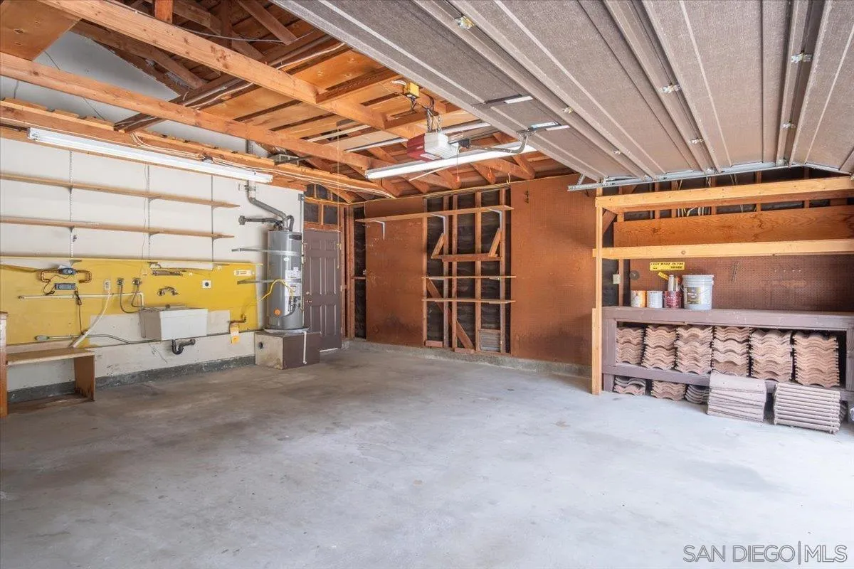 https://cdn.realtyfeed.com/cdn/127/250037057/c1c7e840d5625ae533900eaf98442b66.webp