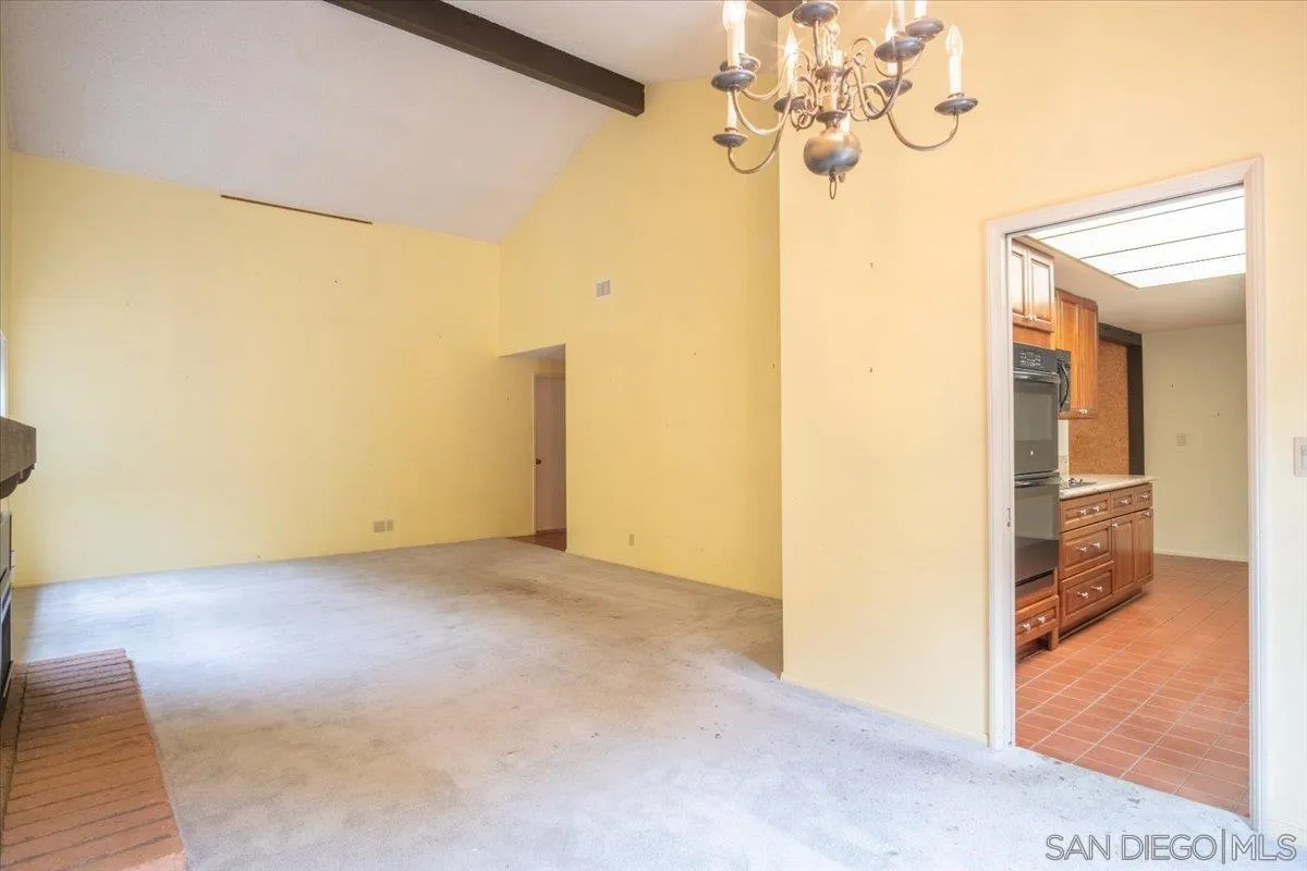 https://cdn.realtyfeed.com/cdn/127/250037057/cc2a2ba7de88c5382b0f116b482d735a.webp