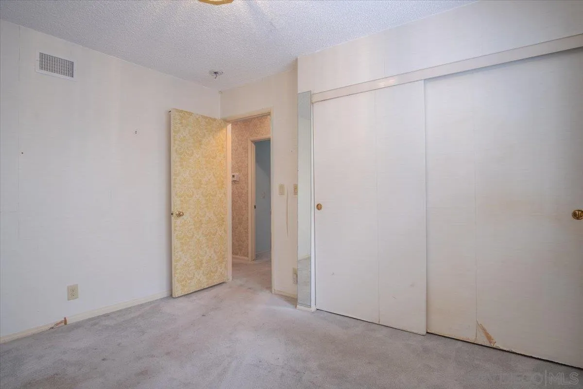 https://cdn.realtyfeed.com/cdn/127/250037057/da6faa3dac0948959c19981c27e10dee.webp