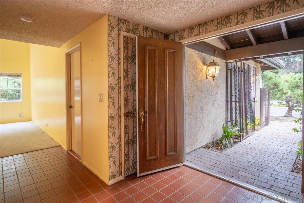 https://cdn.realtyfeed.com/cdn/127/250037057/e1bb3bf1889bb65693efb5ac959fa0e9.webp