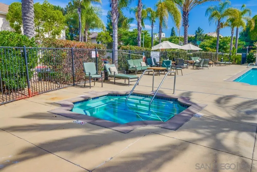 https://cdn.realtyfeed.com/cdn/127/250037058/3f8ba4108533d1f3e37ef5ce502faf9e.webp