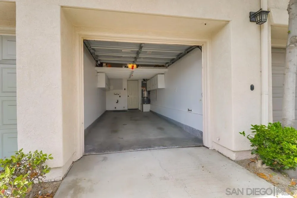 https://cdn.realtyfeed.com/cdn/127/250037058/c7c1d92f0154bb6b9f2918c71a81ae33.webp