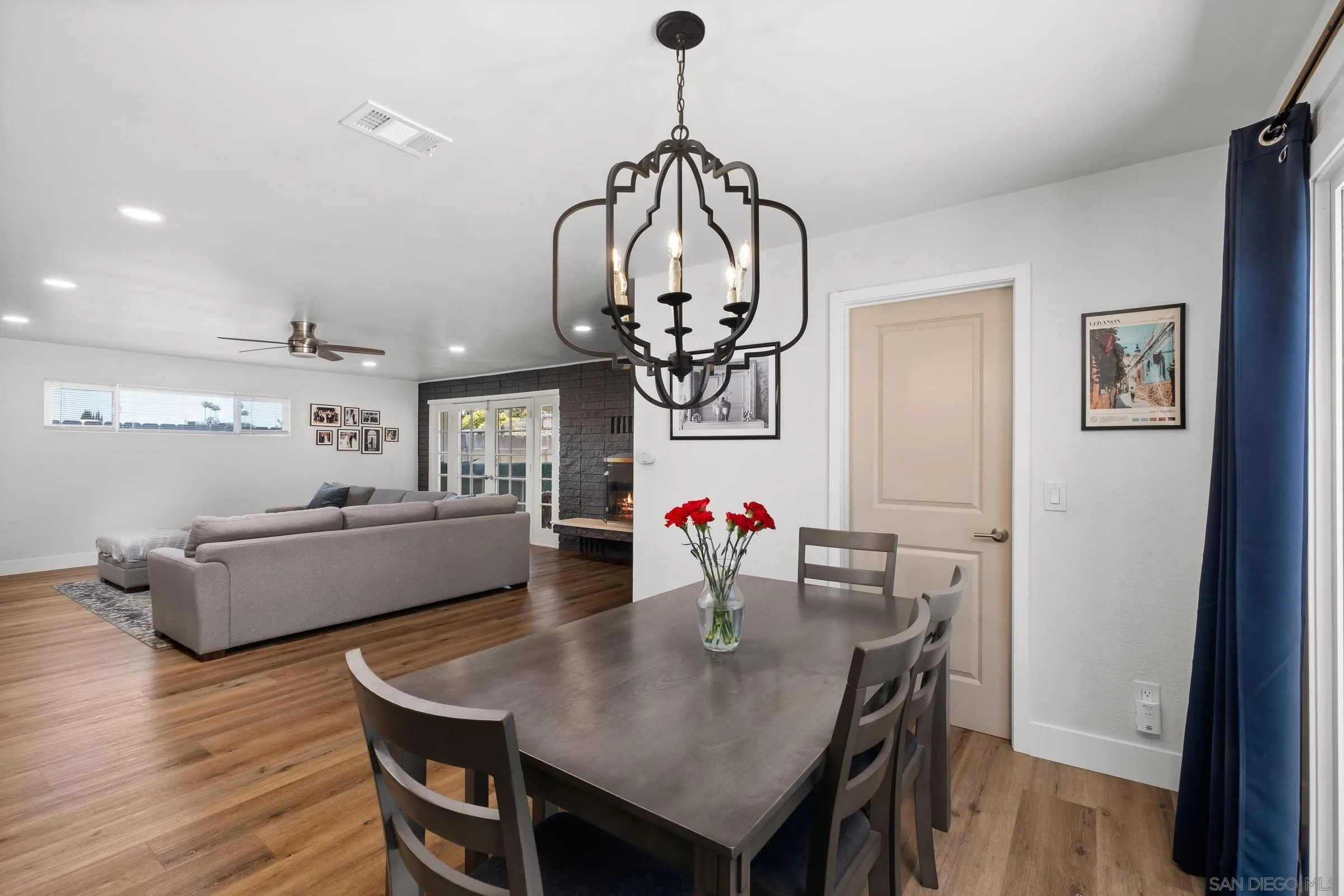 https://cdn.realtyfeed.com/cdn/127/250037062/0d68ba665b40ccba4b9ceb1dfaae67b4.webp