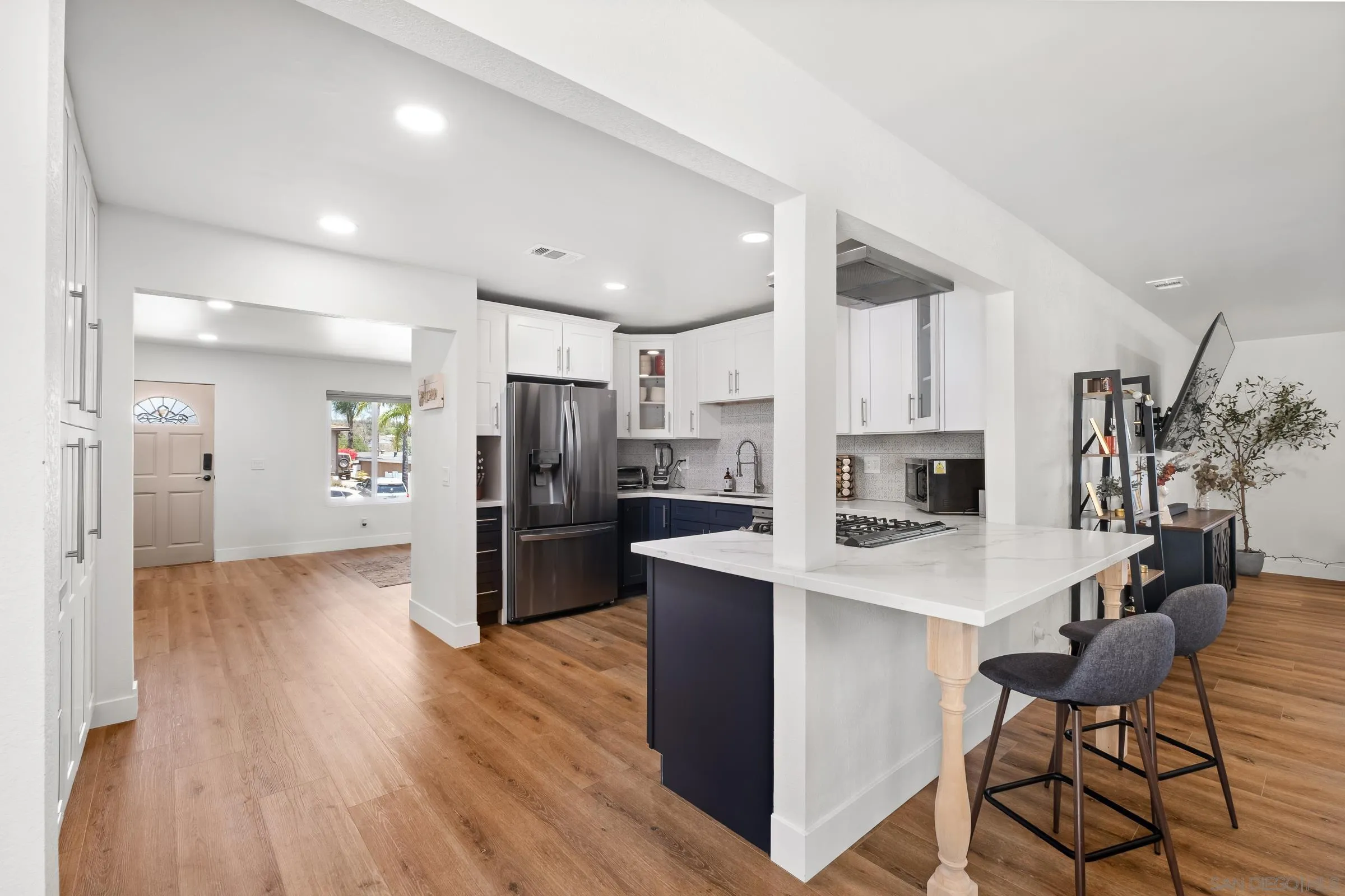 https://cdn.realtyfeed.com/cdn/127/250037062/46f959a414bfe67cfdd260e72e645ff2.webp