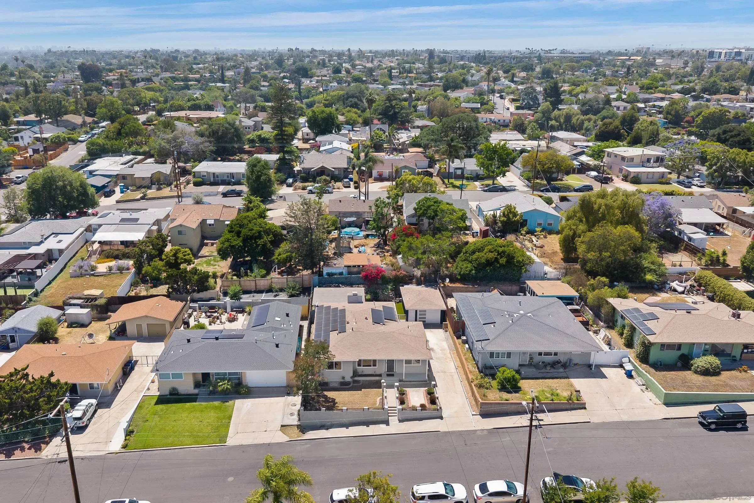 https://cdn.realtyfeed.com/cdn/127/250037062/aa29a09ce53fe9e68e08581aafed4d78.webp