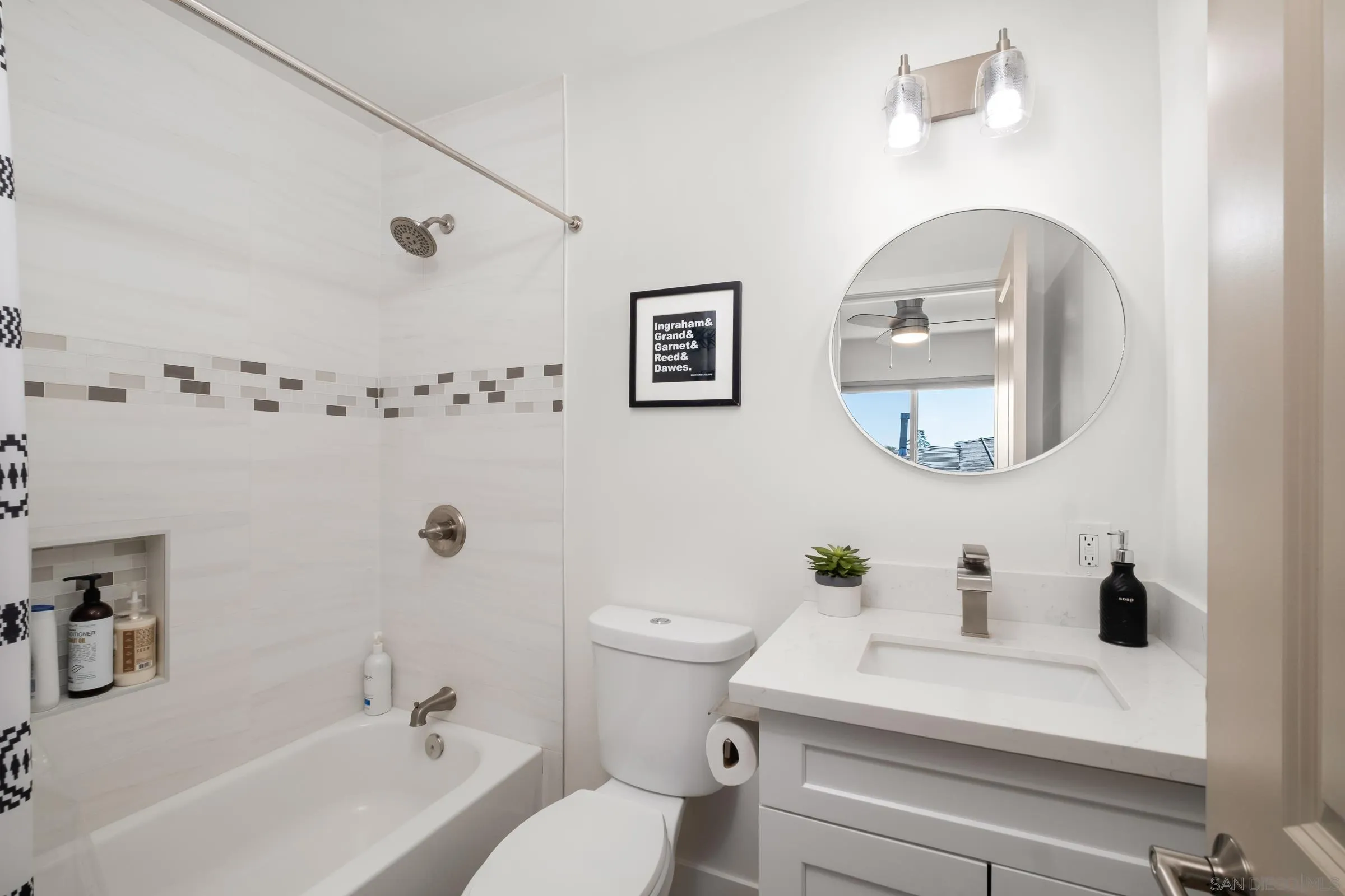 https://cdn.realtyfeed.com/cdn/127/250037062/cbd2b72496531a66c9a9b2f399495df8.webp