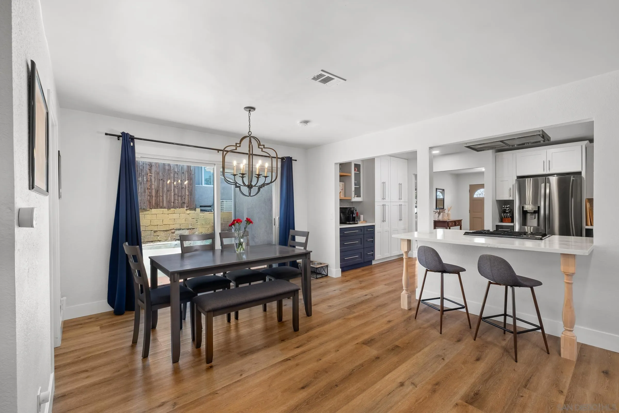 https://cdn.realtyfeed.com/cdn/127/250037062/ff2ffa7c54d8b8f5f52abf515ac48d54.webp