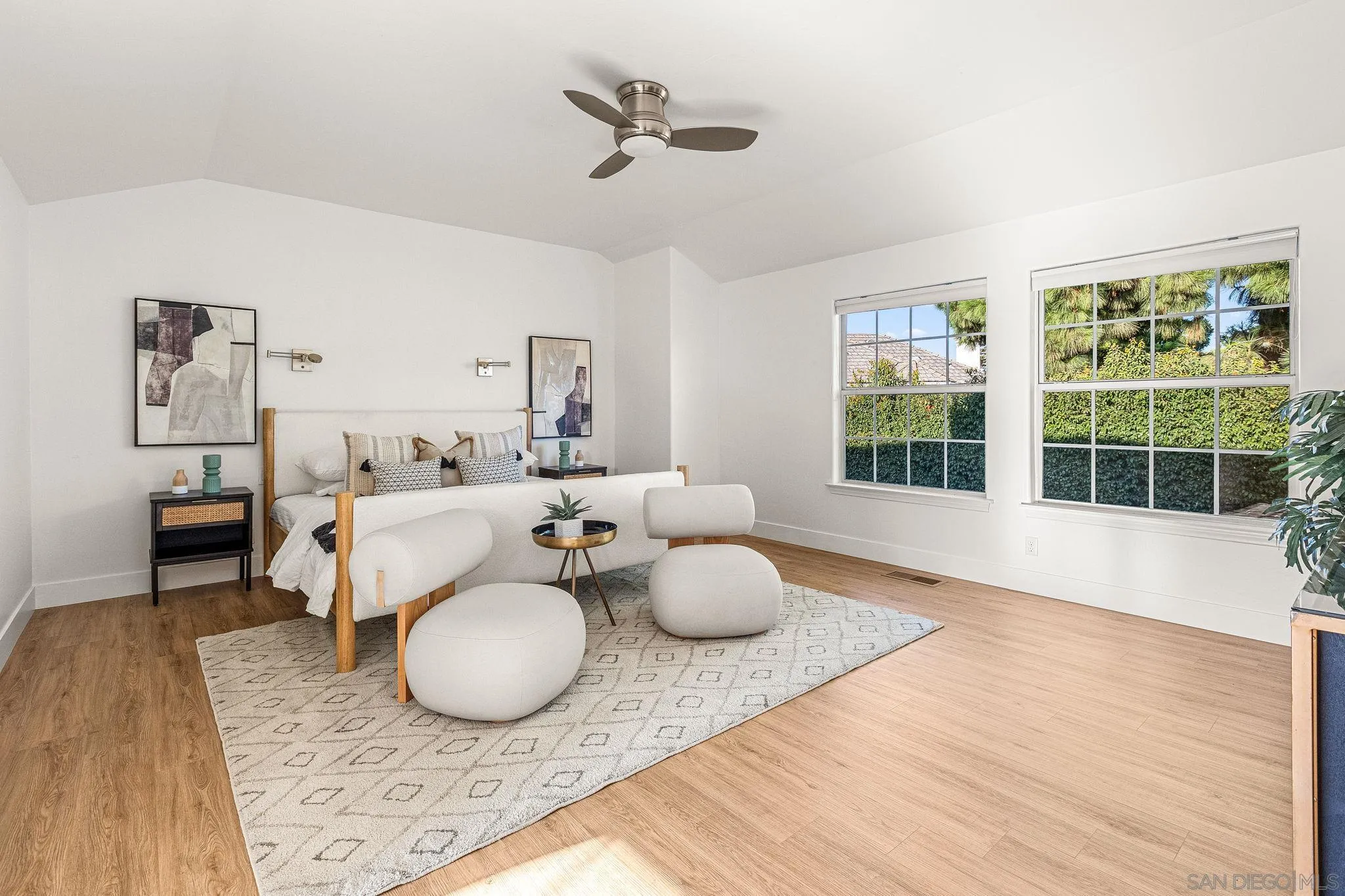 https://cdn.realtyfeed.com/cdn/127/250037064/1cf12ab17db0c82ebcf36bcf911fc7b3.webp