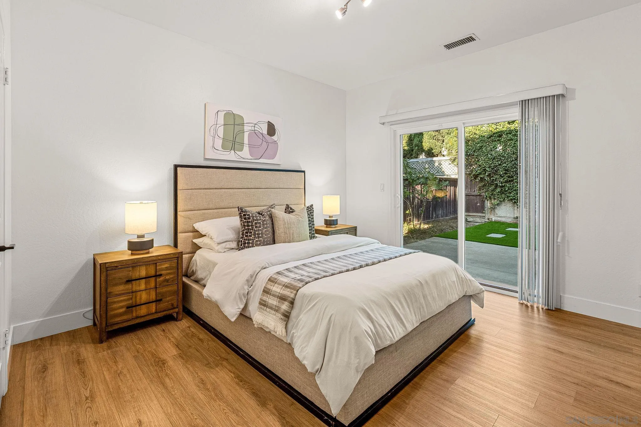 https://cdn.realtyfeed.com/cdn/127/250037064/62d9bcc2af8a7ffab38535b335d48d72.webp