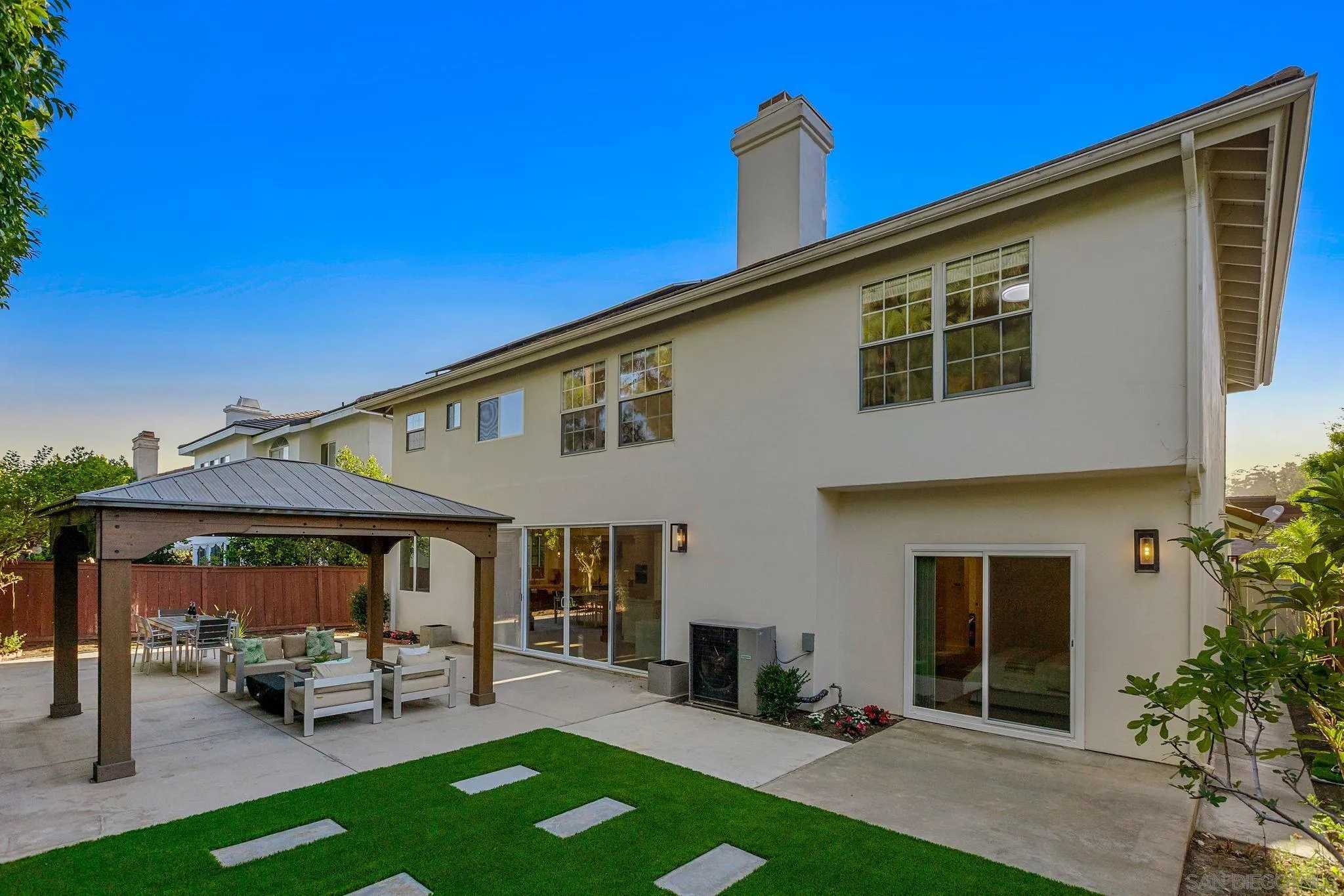 https://cdn.realtyfeed.com/cdn/127/250037064/706465967562095130fdae69a386f5f2.webp