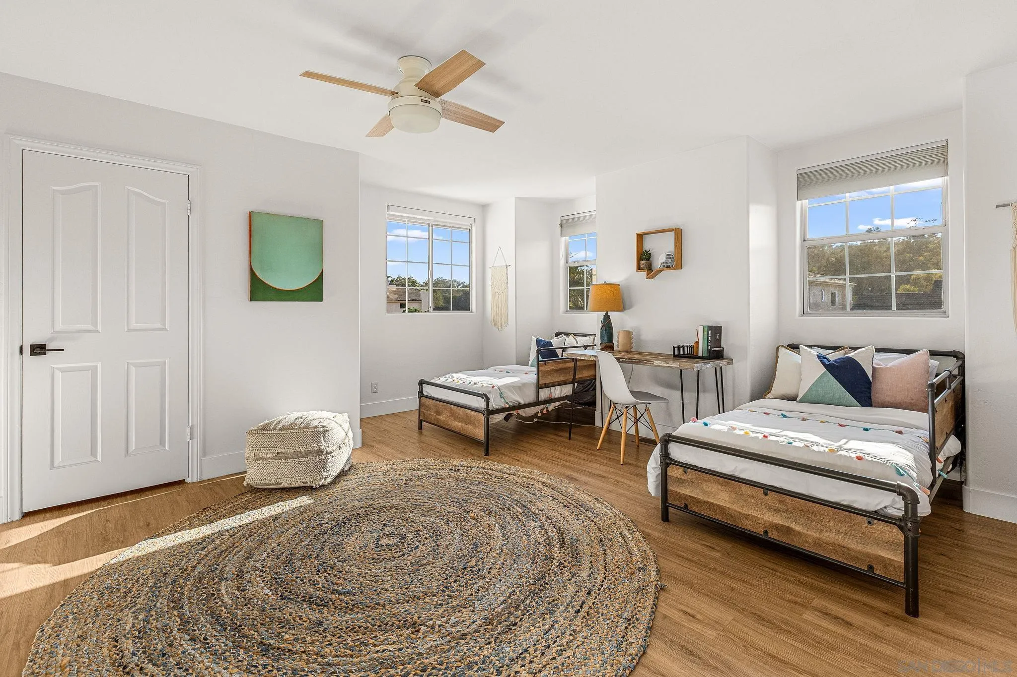 https://cdn.realtyfeed.com/cdn/127/250037064/7af4b9ae39588a394ce5f82a8ec65055.webp