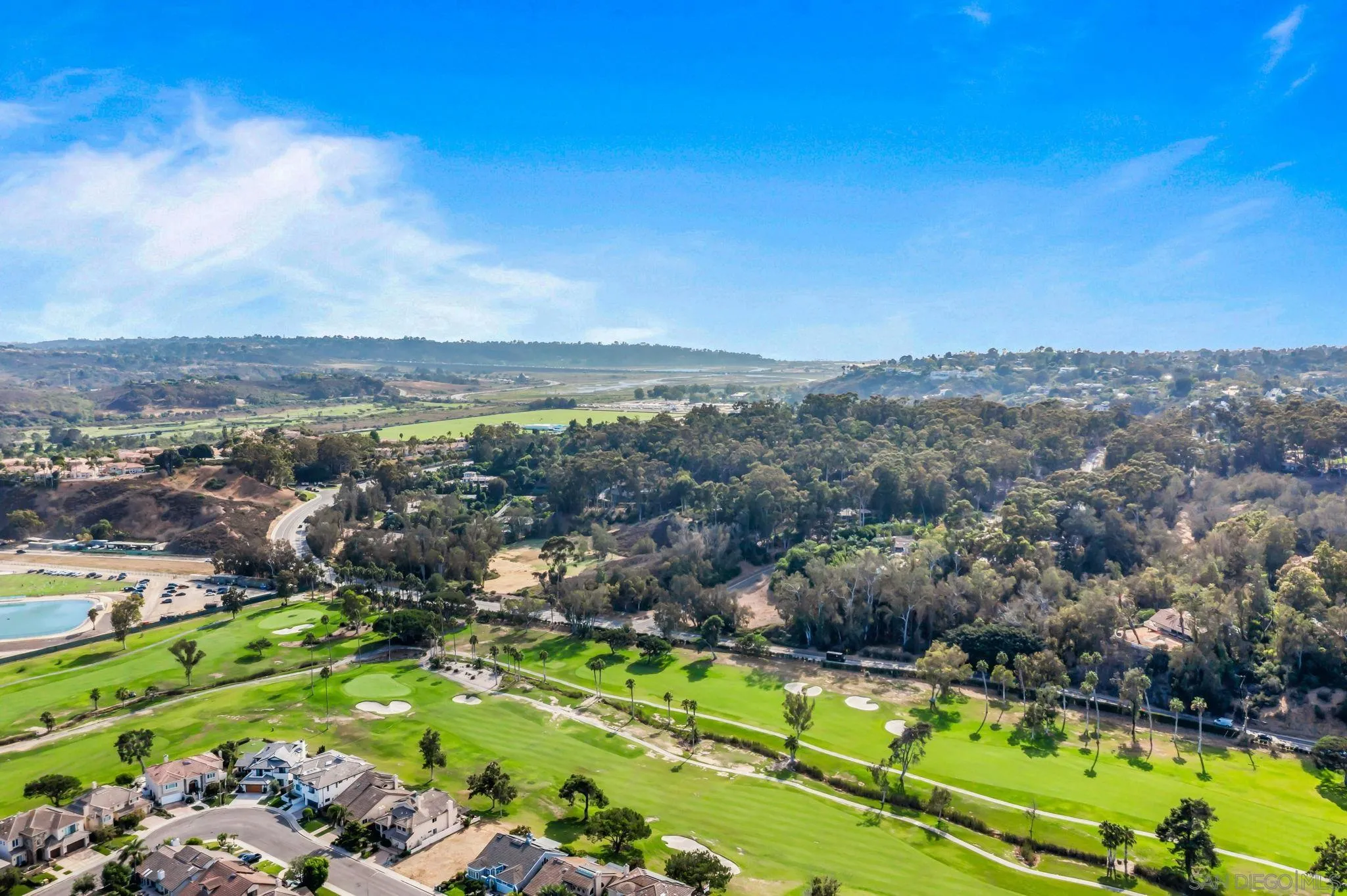 https://cdn.realtyfeed.com/cdn/127/250037064/e207eef33b0b9be2693a11c6b5c6080c.webp