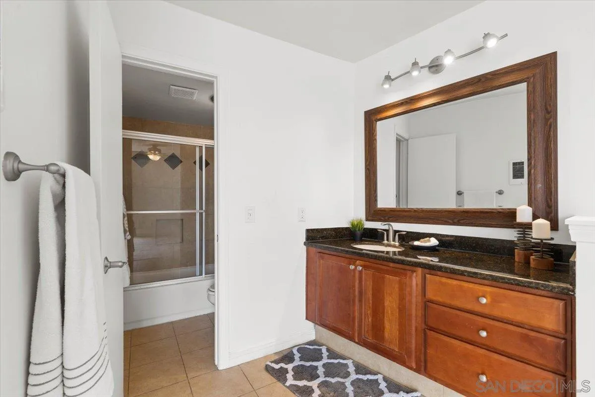 https://cdn.realtyfeed.com/cdn/127/250037067/05585375f9b6da1b501136a29f214e6b.webp