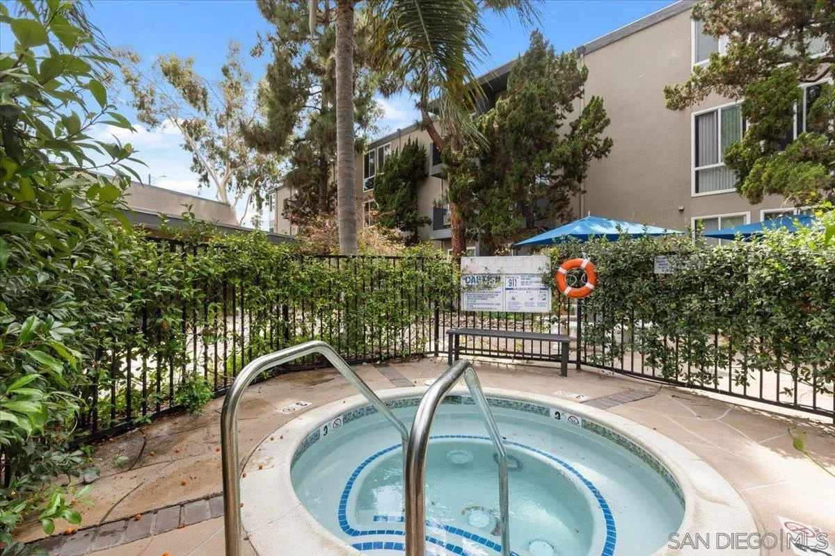 https://cdn.realtyfeed.com/cdn/127/250037067/1791efa6cf3cf85ec25d2a1f8b8b228f.webp