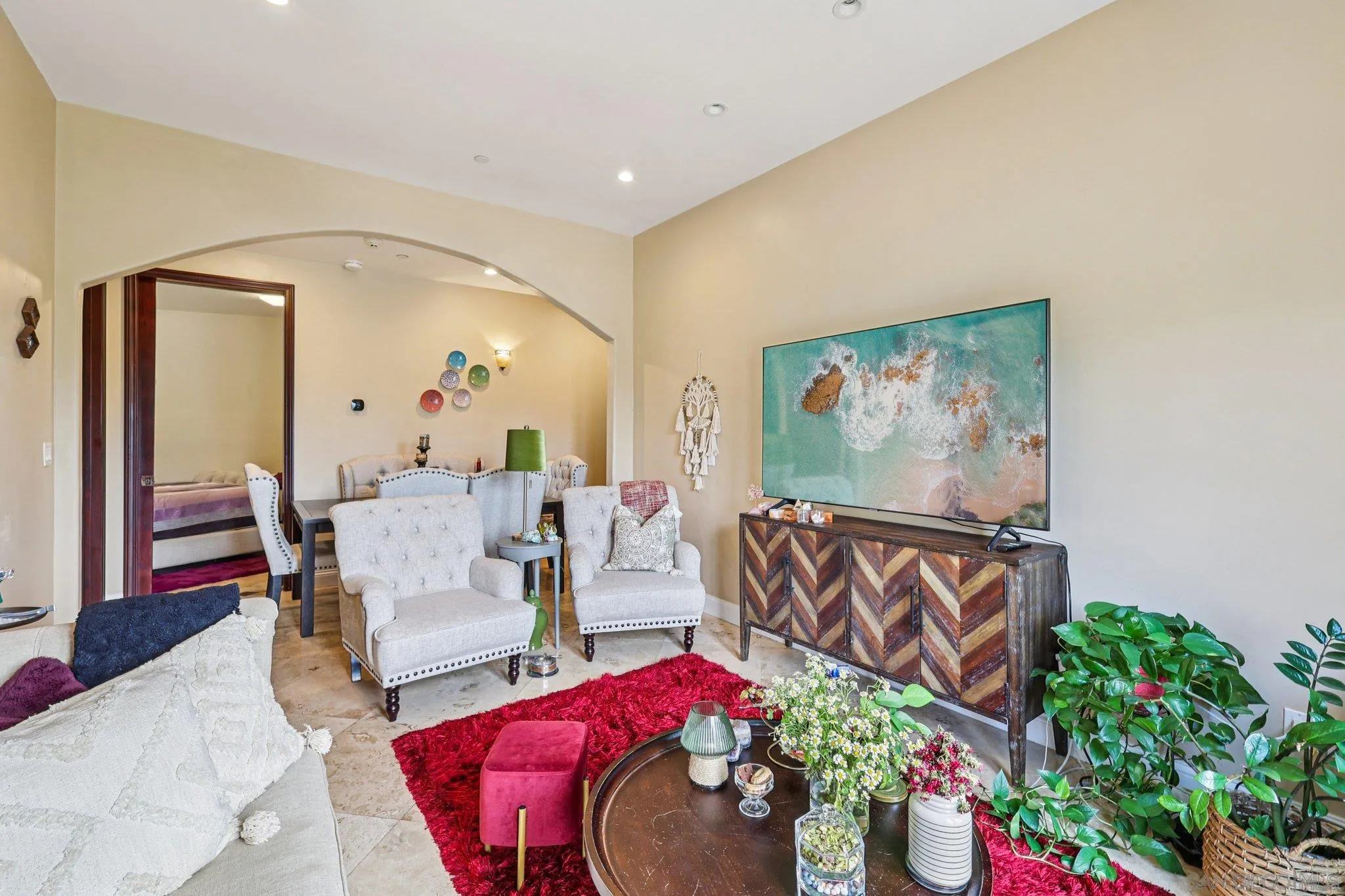 https://cdn.realtyfeed.com/cdn/127/250037070/18efb76c61d58aae45feeeab654cedb7.webp