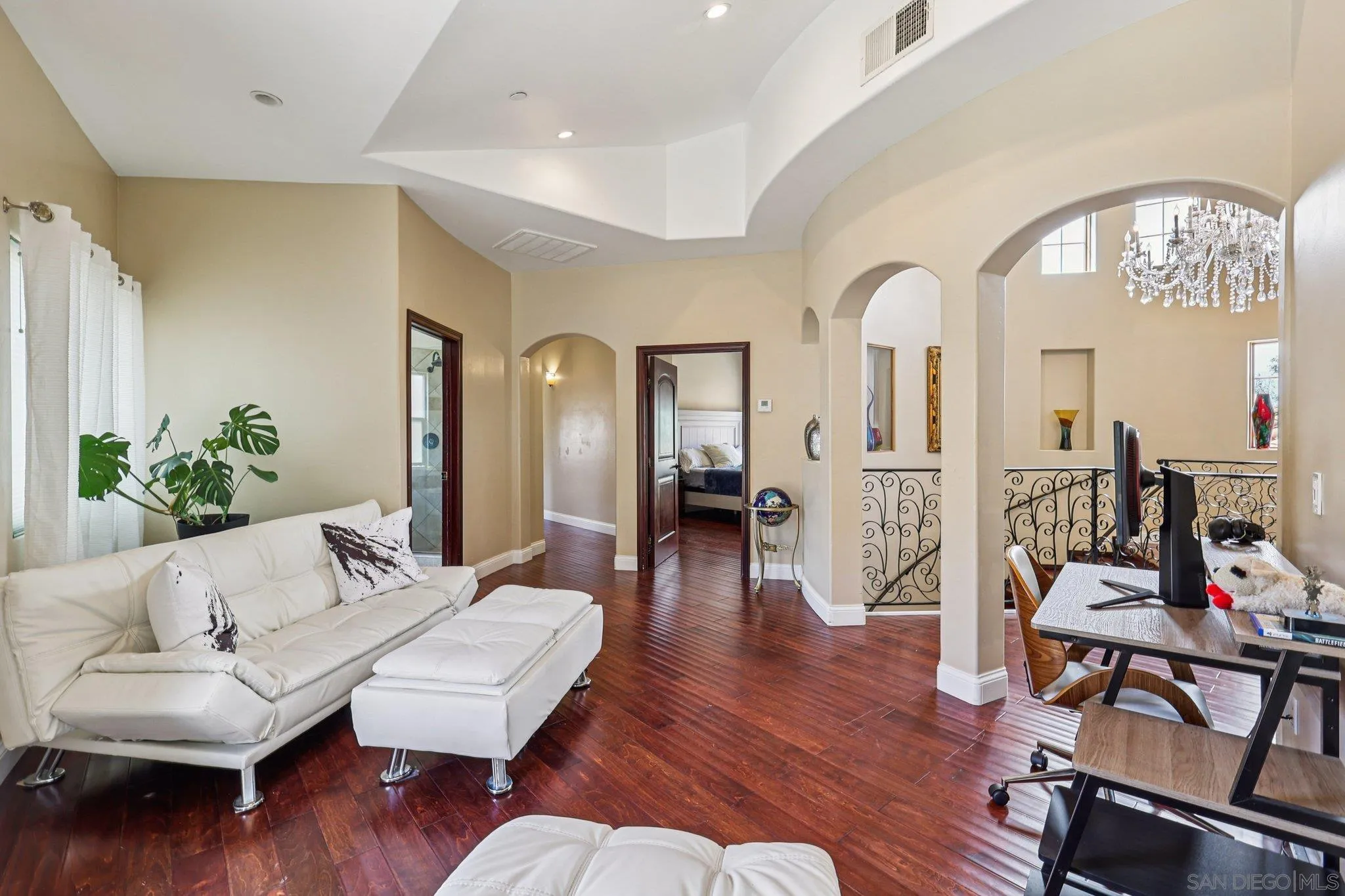 https://cdn.realtyfeed.com/cdn/127/250037070/44ab61e1ccb83bf8a4a309d3e27a2e98.webp