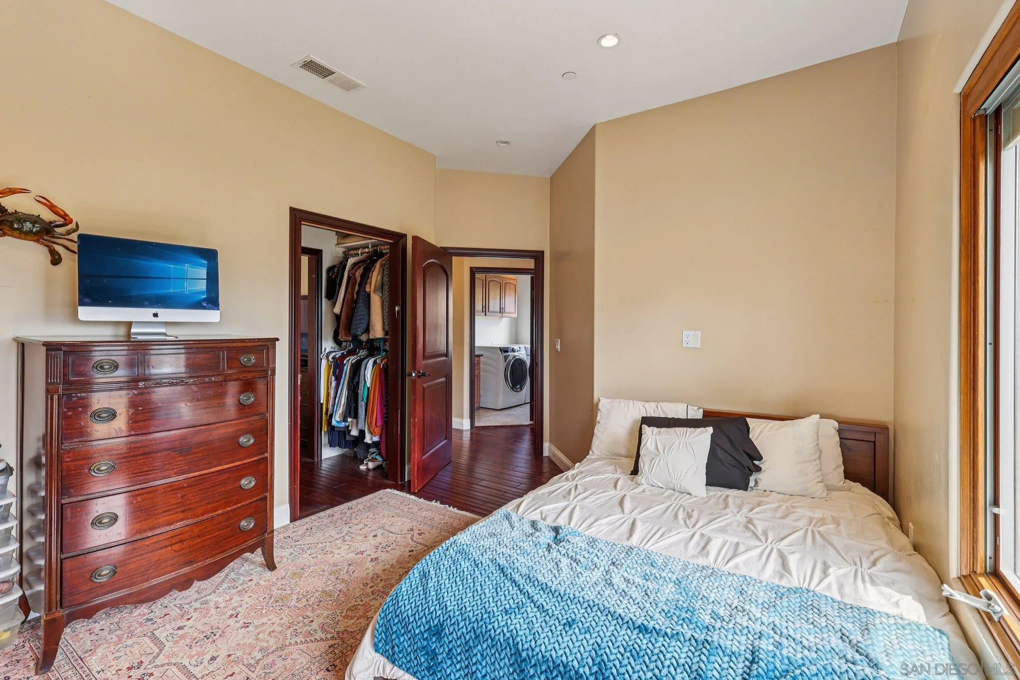 https://cdn.realtyfeed.com/cdn/127/250037070/7a565889b3119a4d0bd208ba7ccf07d8.webp