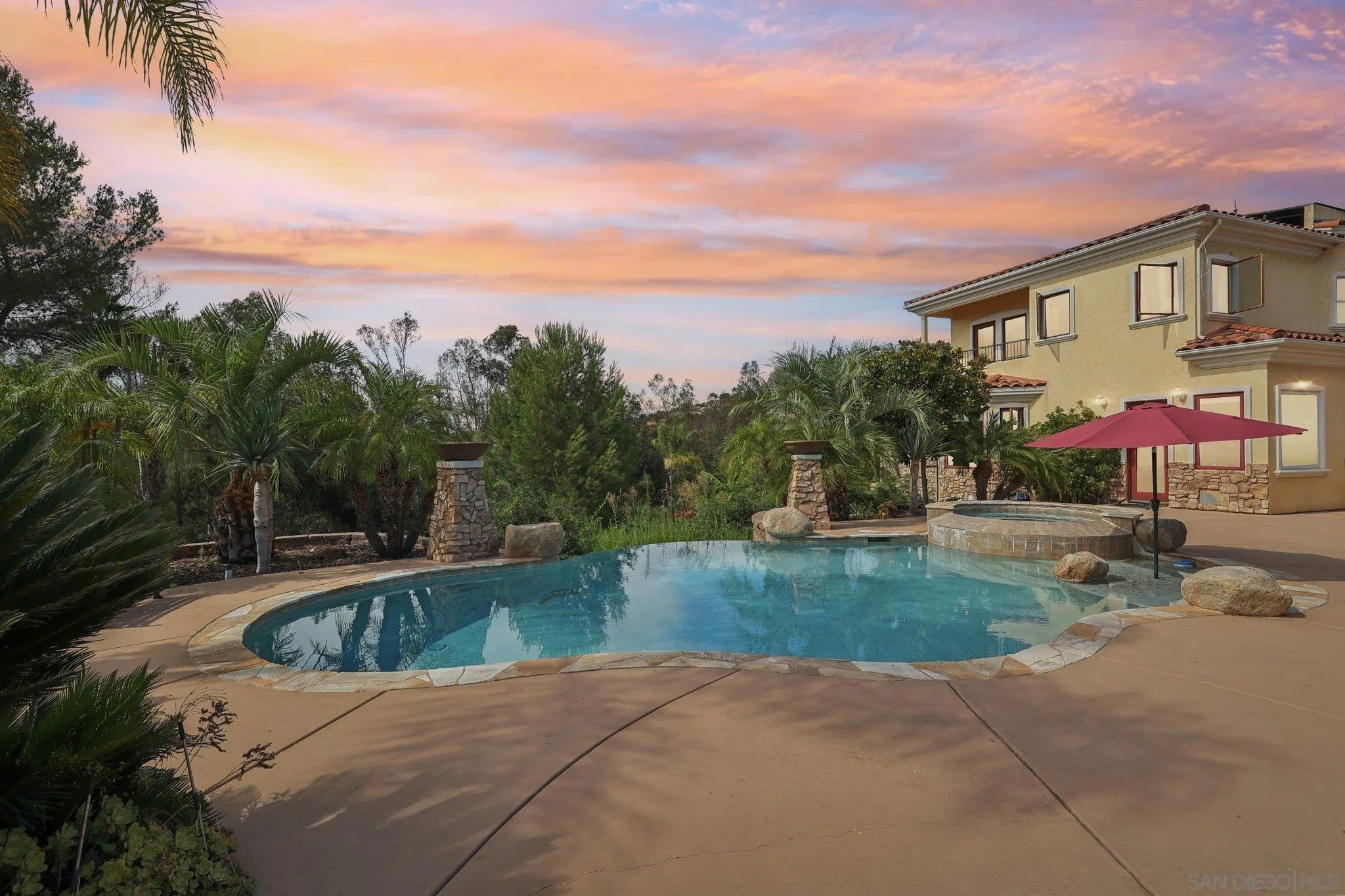https://cdn.realtyfeed.com/cdn/127/250037070/e169d368a72ebc6ac6cfca5810e0ab59.webp