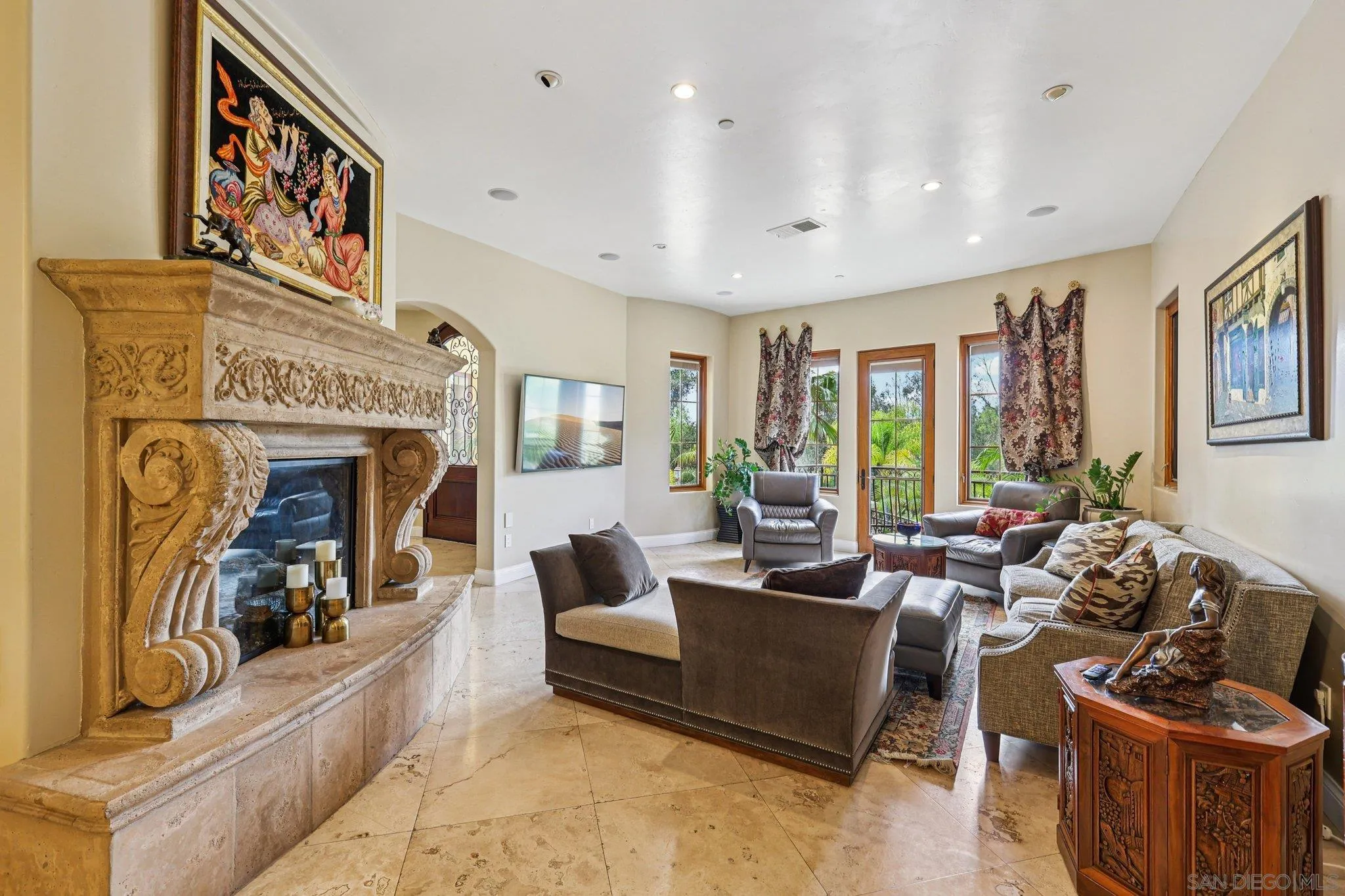 https://cdn.realtyfeed.com/cdn/127/250037070/f60ee0b96bb7e5f94f717d5a7bc365bd.webp