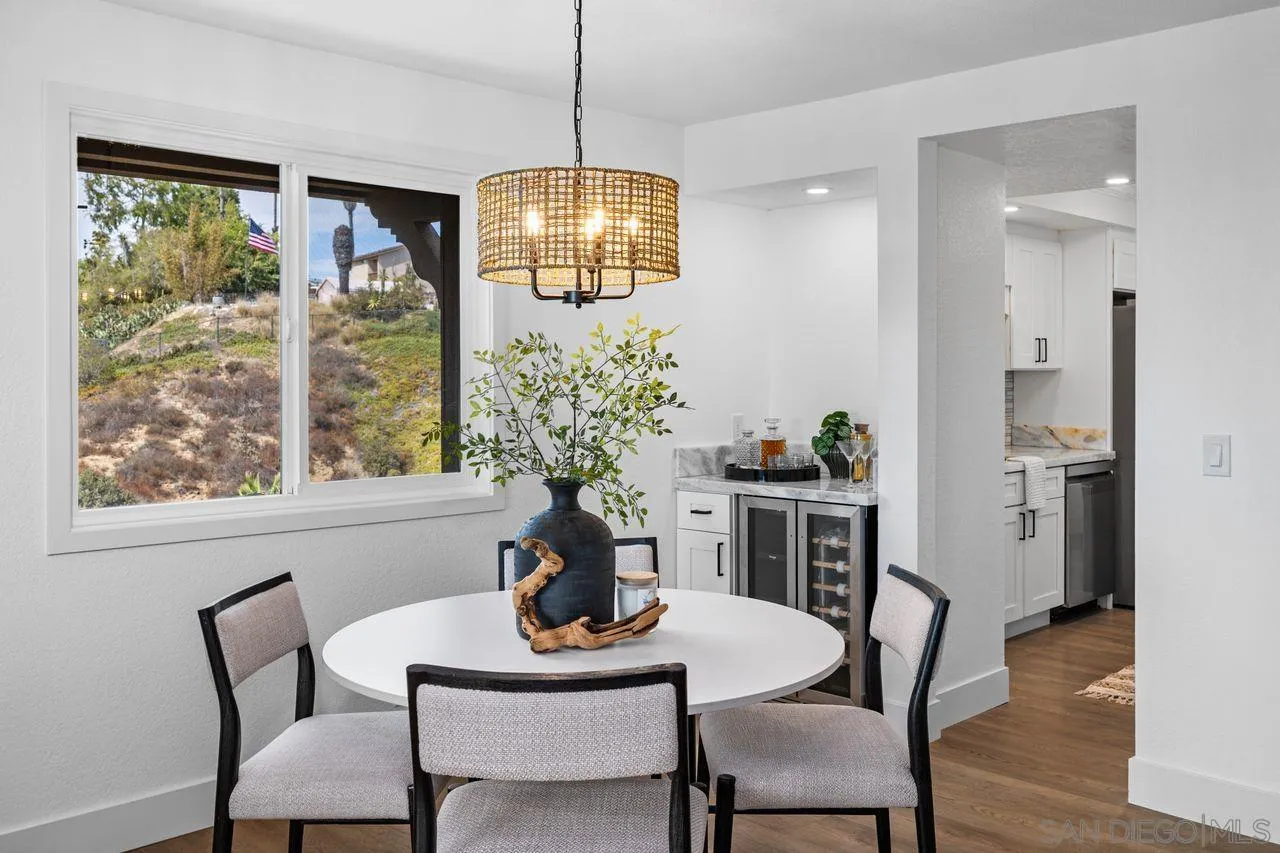 https://cdn.realtyfeed.com/cdn/127/250037076/0651559a6905c54cbc746b0416c8a617.webp