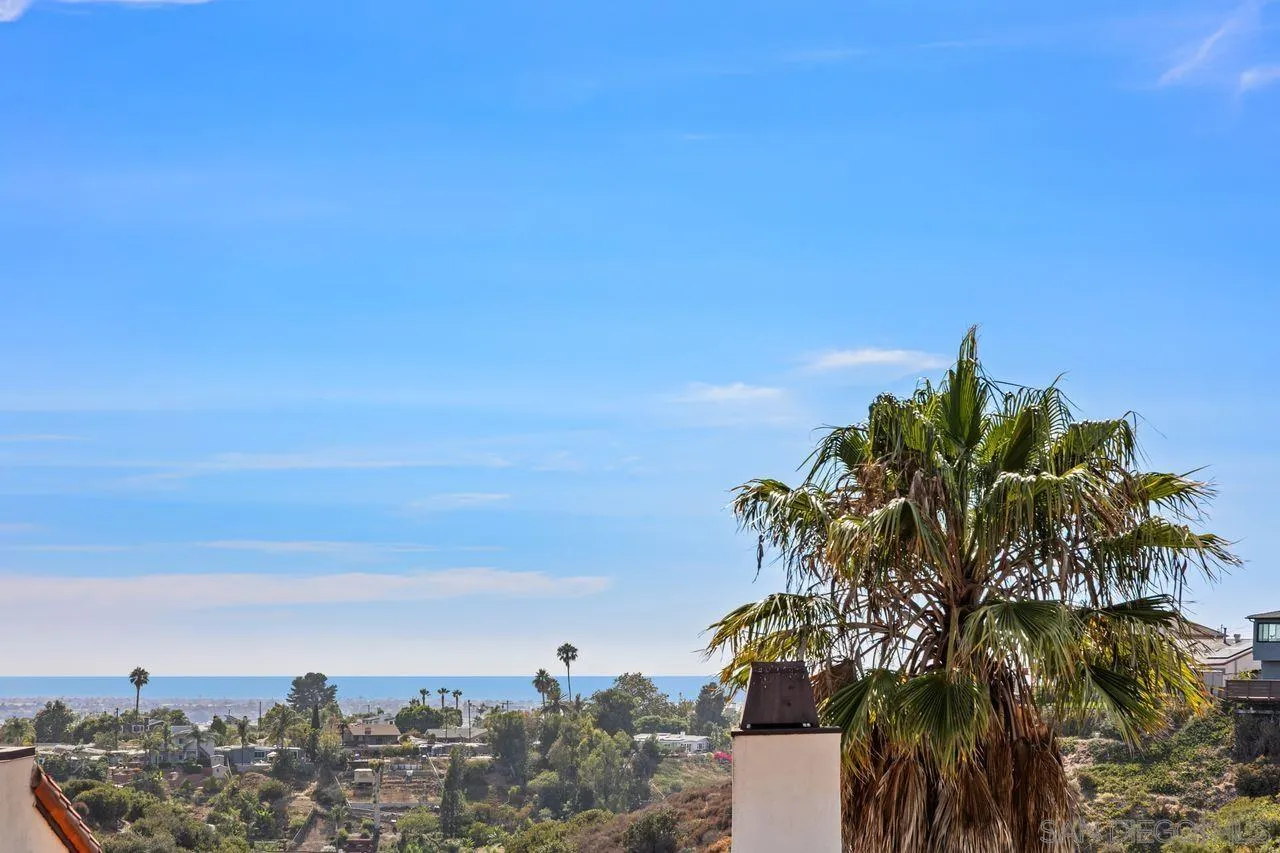 Photo #3: 250037076 Listing 