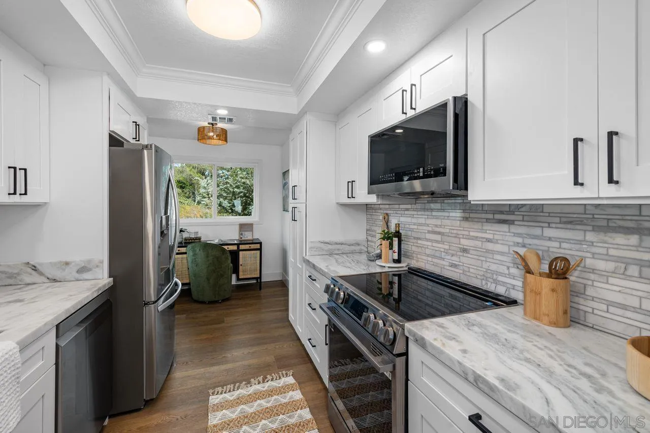 https://cdn.realtyfeed.com/cdn/127/250037076/3ad6d0955fd7c525fe4fd5fb98bb5383.webp