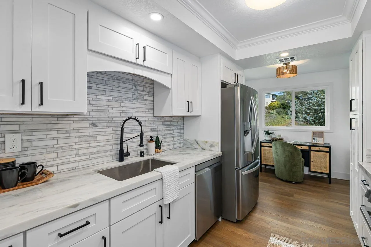 https://cdn.realtyfeed.com/cdn/127/250037076/7ddb1d6a70a7bda3ca93dc3193abba07.webp
