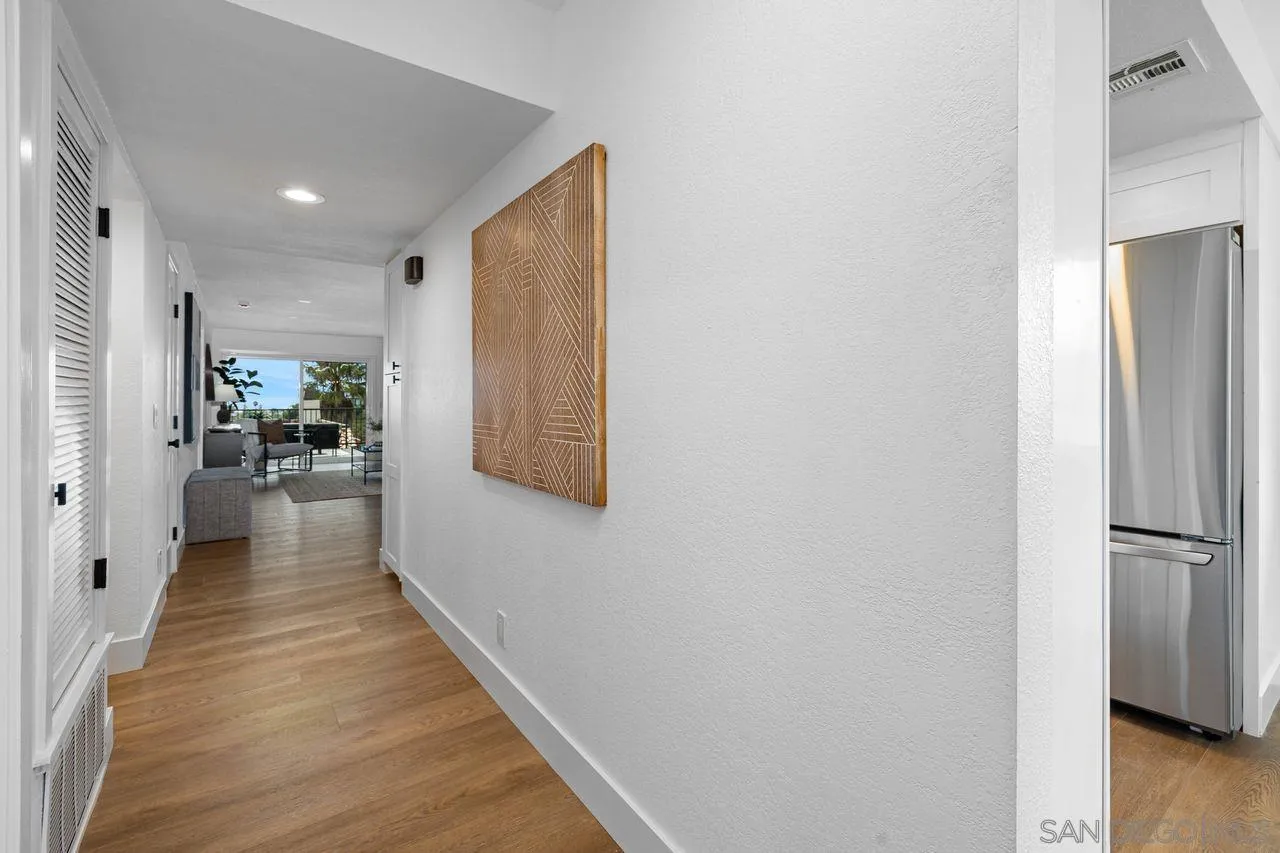 https://cdn.realtyfeed.com/cdn/127/250037076/7fa1416b01914265d5e2def85093db9f.webp