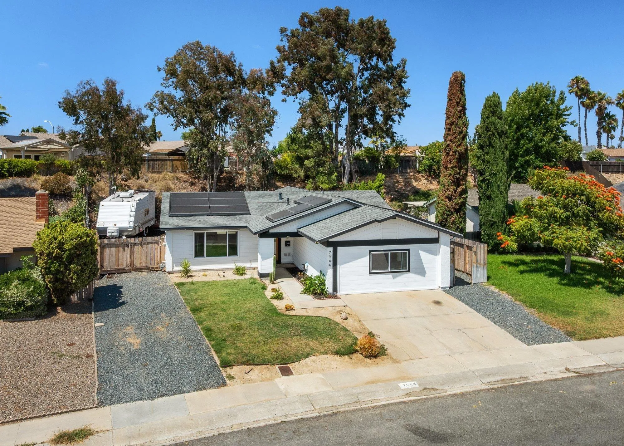 https://cdn.realtyfeed.com/cdn/127/250037077/9fe289e6a46fcafde13c10b0e0989d80.webp