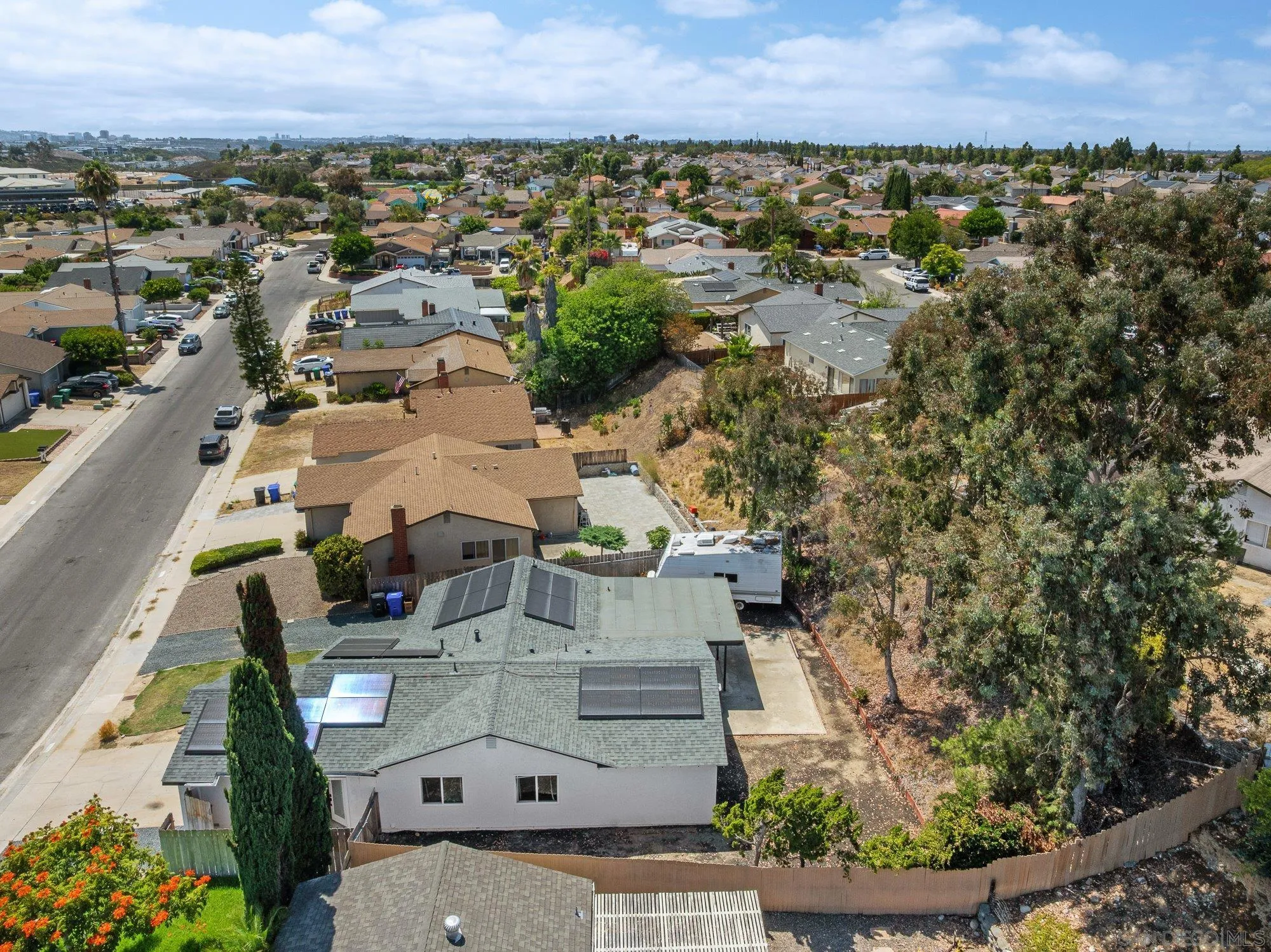 https://cdn.realtyfeed.com/cdn/127/250037077/be309f717d2ab523115c9736b6b721cc.webp