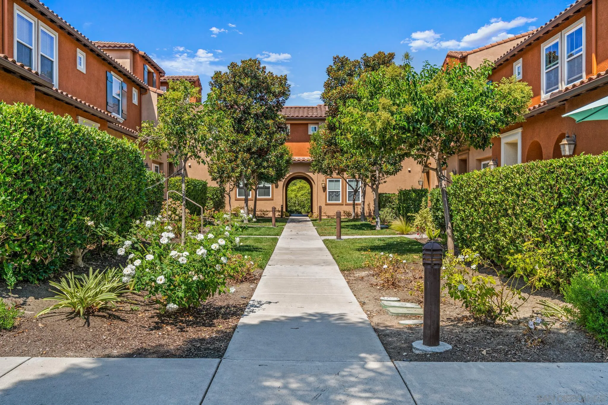 https://cdn.realtyfeed.com/cdn/127/250037080/92849bcd729ef50ce9f25e1bd20a9f5d.webp