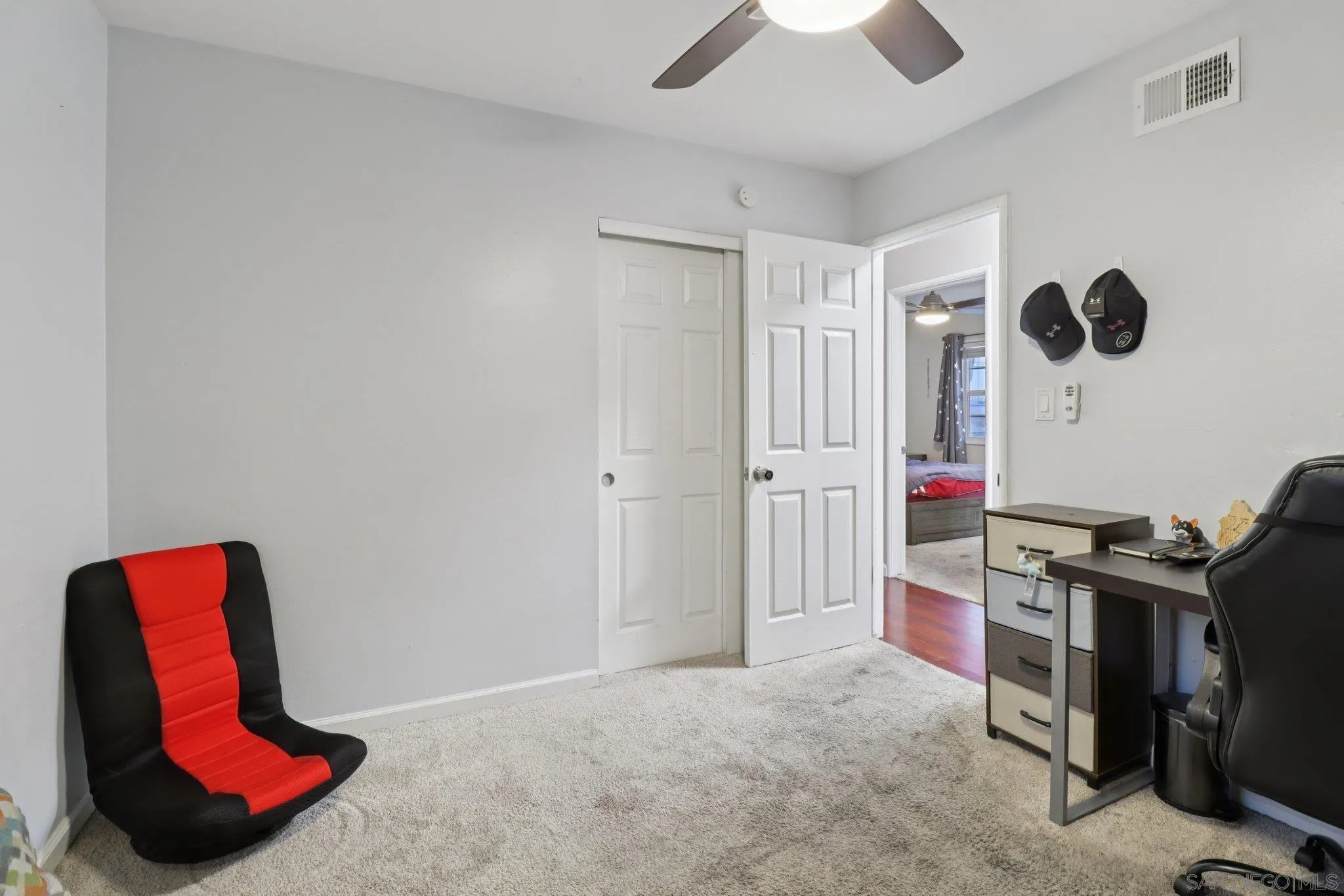 https://cdn.realtyfeed.com/cdn/127/250037082/3d669d3347f5726f03913152152a1c5c.webp