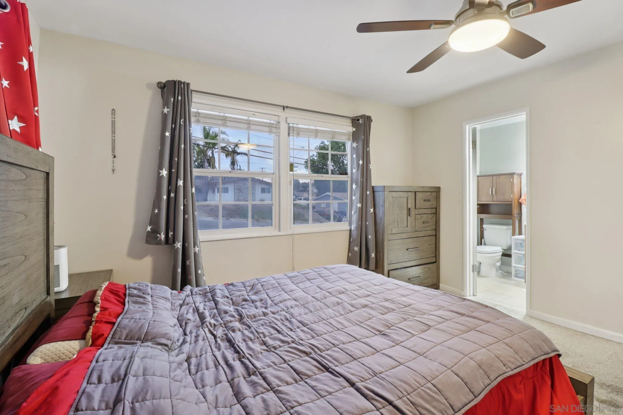 https://cdn.realtyfeed.com/cdn/127/250037082/cc844b98178d0973e4678df979216aa6.webp