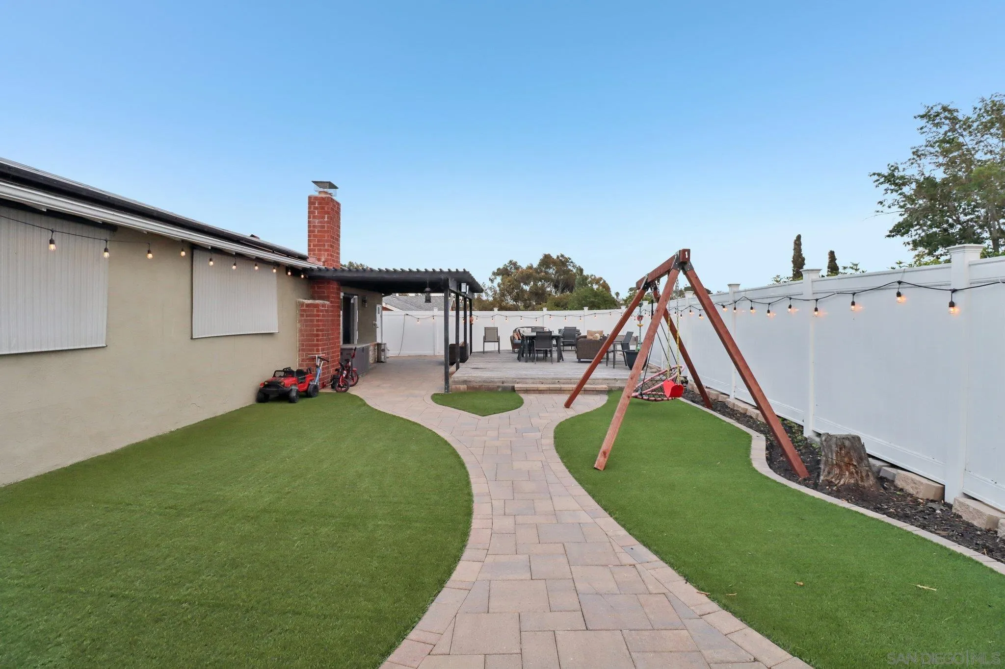 https://cdn.realtyfeed.com/cdn/127/250037082/cd17d6772dba4e8b602fcb8a4585804f.webp