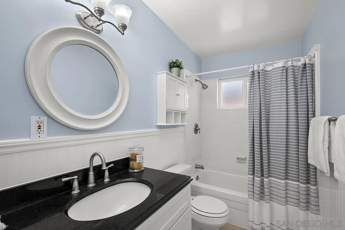 https://cdn.realtyfeed.com/cdn/127/250037083/04fdc398e359eba4e13d5306201bddbb.webp