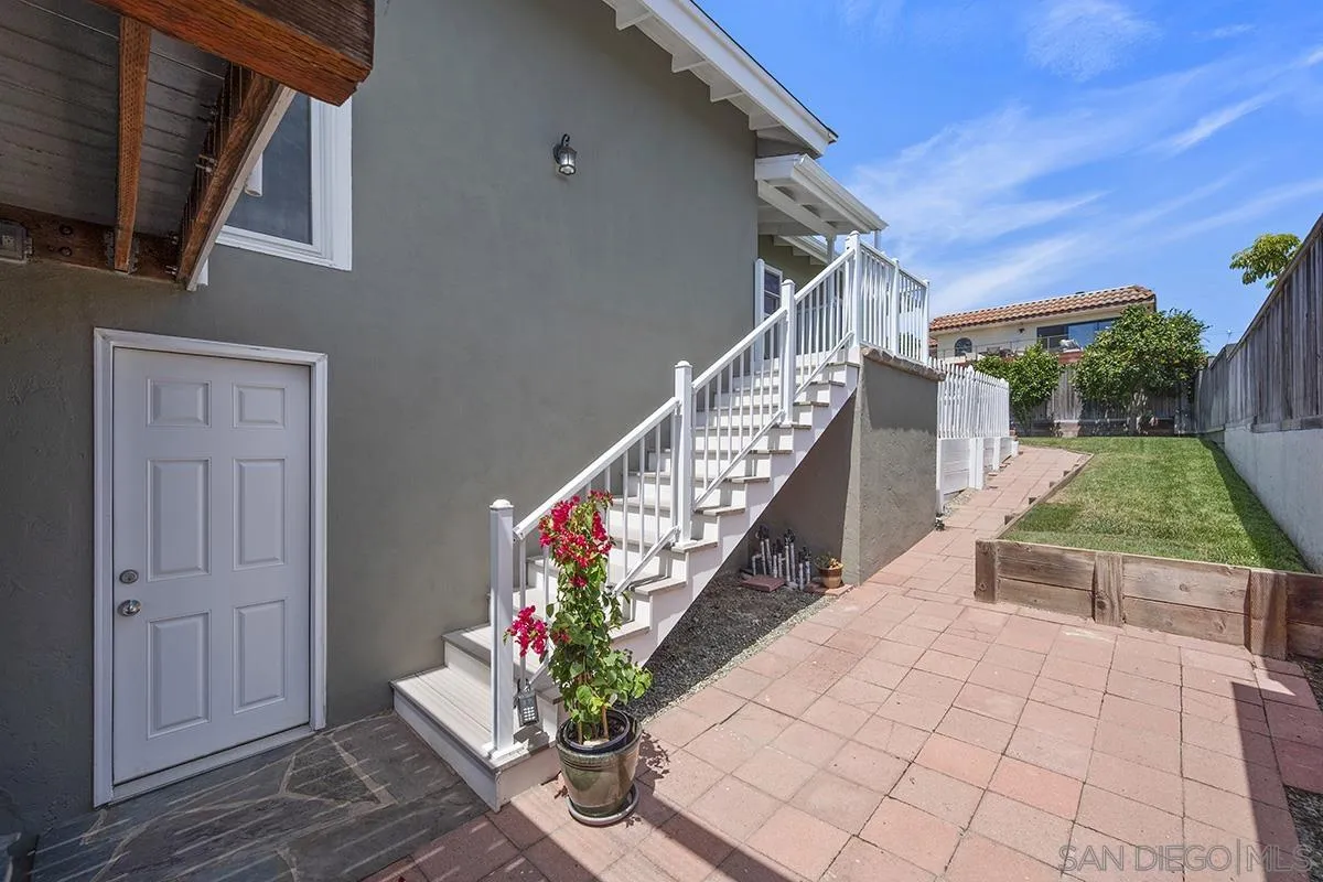 https://cdn.realtyfeed.com/cdn/127/250037083/e951e665b9c6887fc99817d86c58faf9.webp